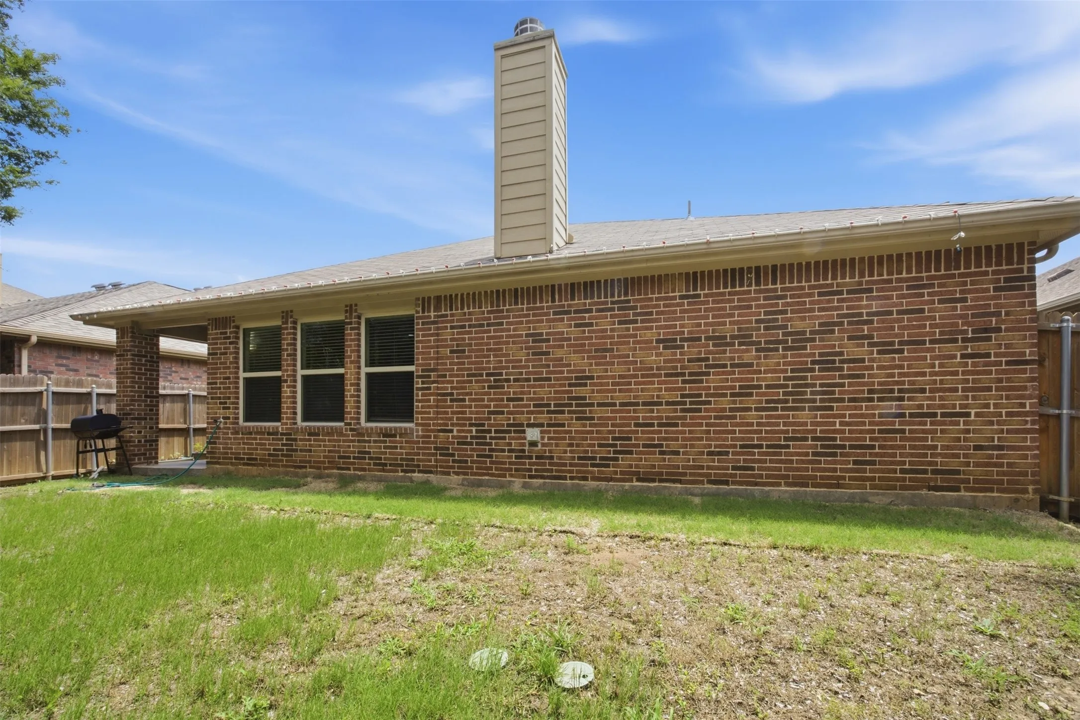 Single Family Residence For Sale in Collin County , 11800 Hamptonbrook Drive, Mc Kinney, Texas 75071, 4 Bedroom, 2 Bathroom, 2 Garage spaces, 2,000 Sqft, built in 2013, mls#21301851, Real Estate Agent in Mc Kinney, Homes For Sale in Collin county, Homes For Sale in Mc Kinney, Realtor in Mc Kinney Texas, Real Estate Brokerage Independent Realty Texas, Luminita Cordes Realtor