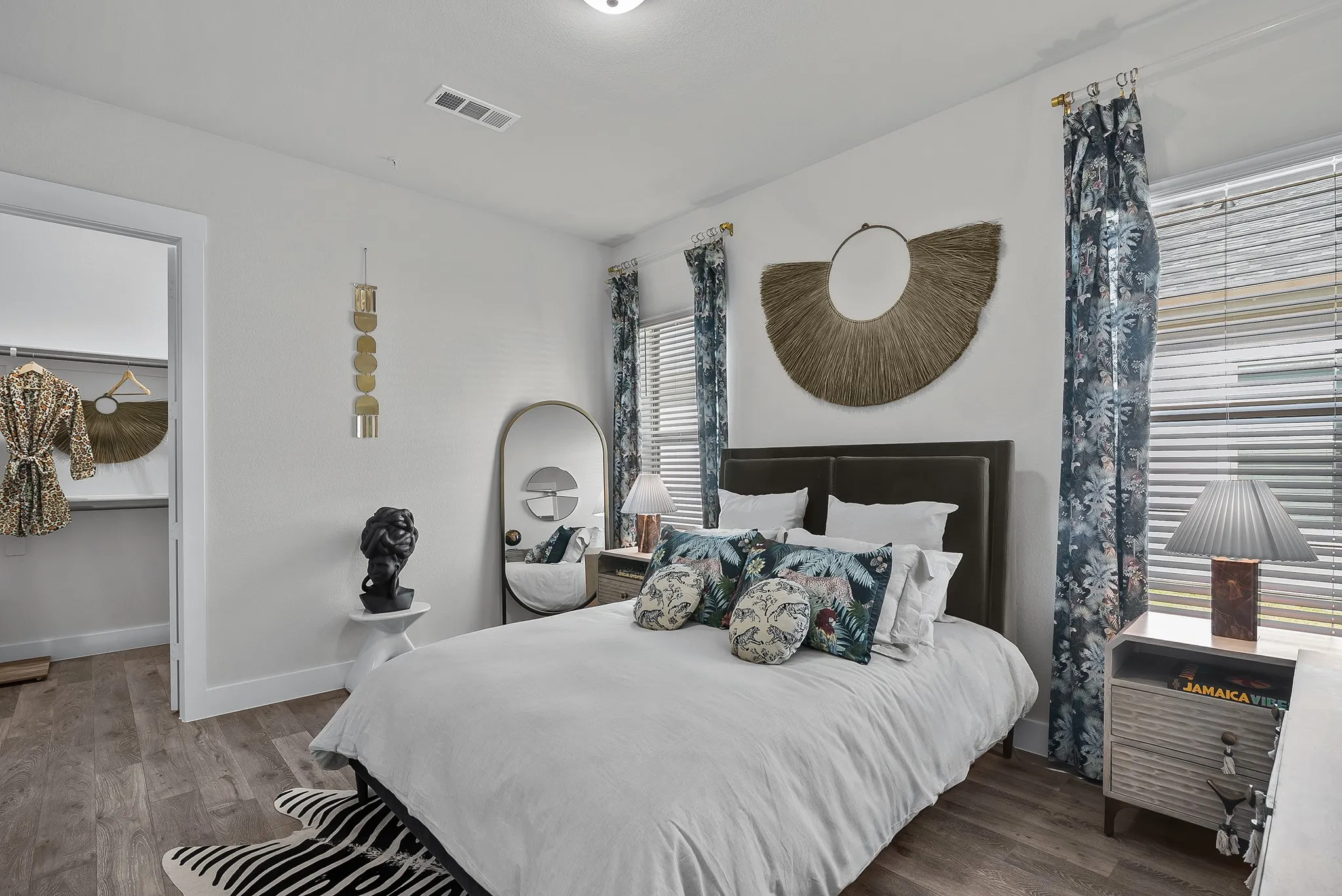 Duplex For Rent in Denton County , 4770 N Luxe Lane 302B, Denton, Texas 76207, 1 Bedroom, 1 Bathroom, 1 Garage spaces, 764 Sqft, built in 2024, mls#21301858, Real Estate Agent in Denton, Homes For Rent in Denton county, Homes For Rent in Denton, Realtor in Denton Texas, Real Estate Brokerage Independent Realty Texas, Luminita Cordes Realtor