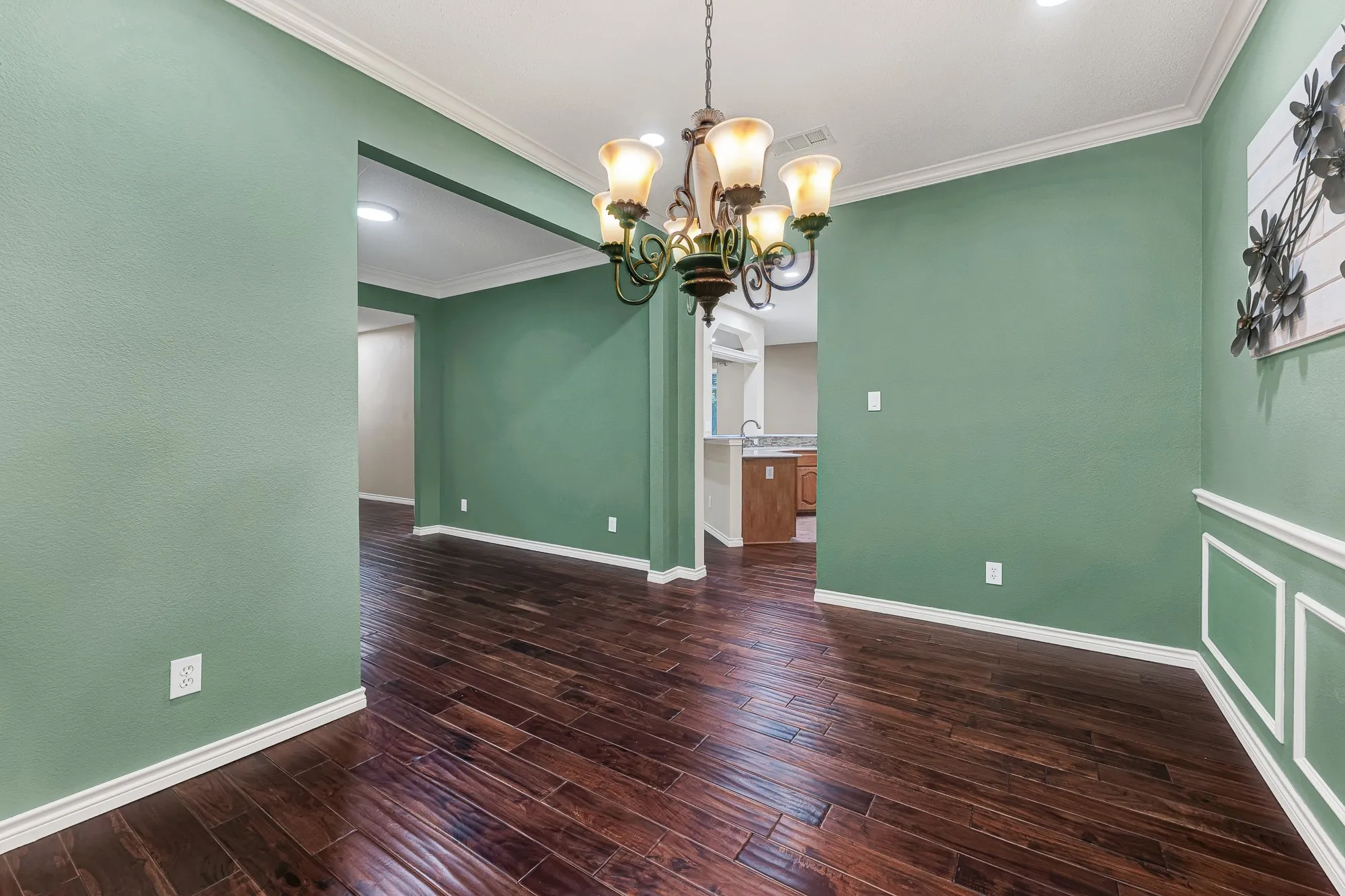 Single Family Residence For Sale in Collin County , 706 Green Apple Drive, Garland, Texas 75044, 4 Bedroom, 3 Bathroom, 2 Garage spaces, 2,837 Sqft, built in 2000, mls#21300518, Real Estate Agent in Garland, Homes For Sale in Collin county, Homes For Sale in Garland, Realtor in Garland Texas, Real Estate Brokerage Independent Realty Texas, Luminita Cordes Realtor