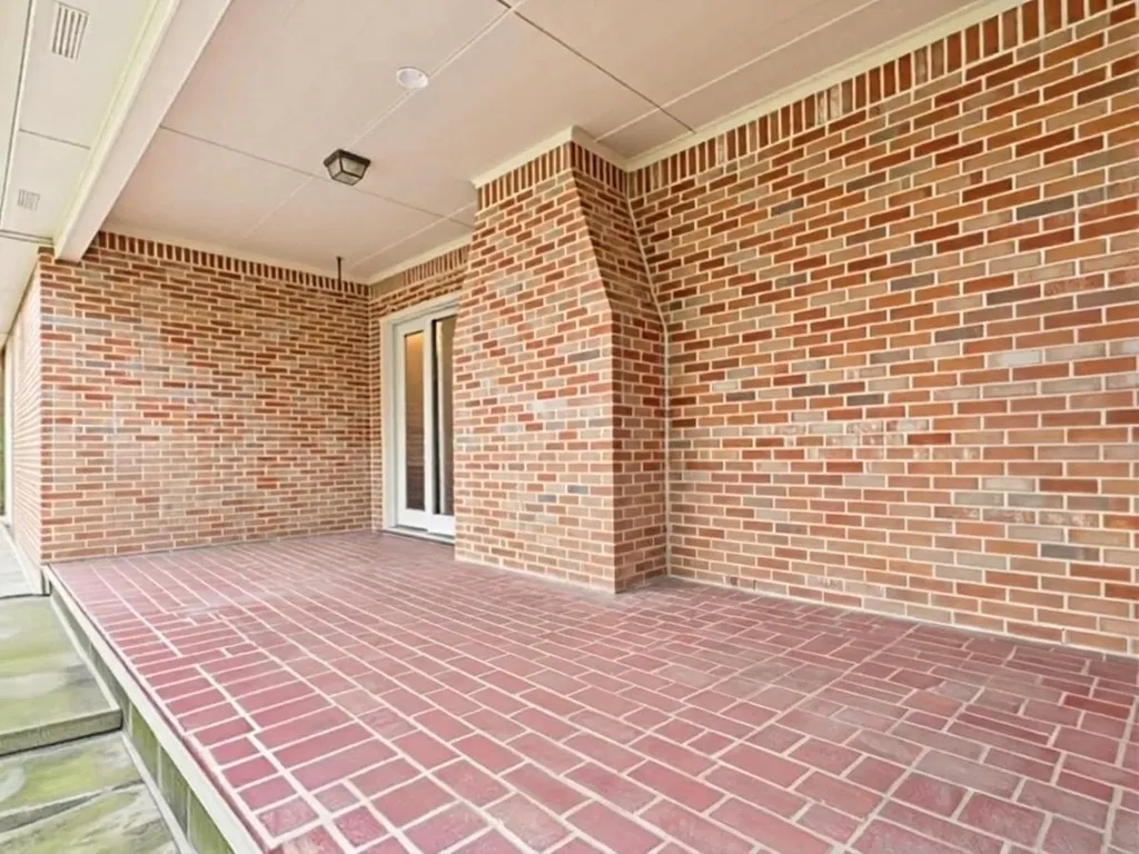 Single Family Residence For Sale in Henderson County , 706 Park Place Drive, Athens, Texas 75751, 3 Bedroom, 3 Bathroom, 2 Garage spaces, 2,266 Sqft, built in 2001, Price $439,000, mls#21301027, Real Estate Agent in Athens, Homes For Sale in Henderson county, Homes For Sale in Athens, Realtor in Athens Texas, Real Estate Brokerage Independent Realty Texas, Luminita Cordes Realtor