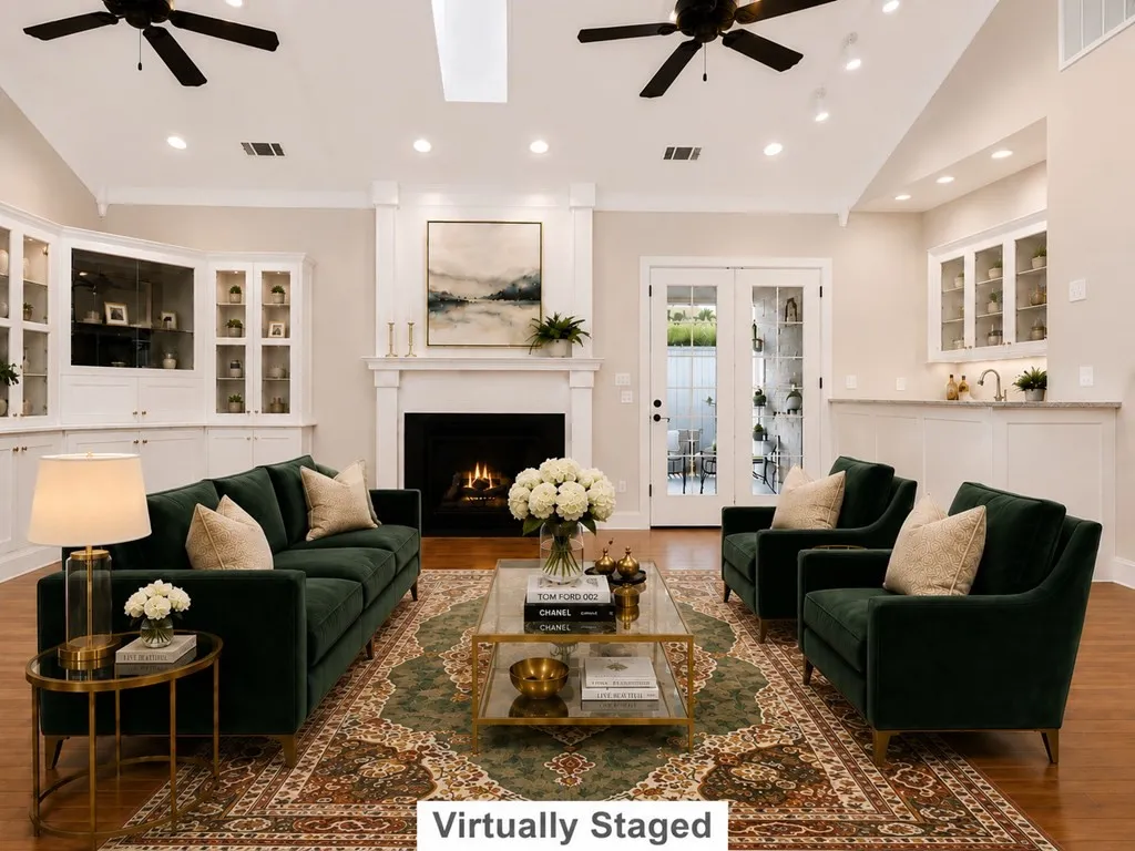 Single Family Residence For Sale in Henderson County , 706 Park Place Drive, Athens, Texas 75751, 3 Bedroom, 3 Bathroom, 2 Garage spaces, 2,266 Sqft, built in 2001, Price $439,000, mls#21301027, Real Estate Agent in Athens, Homes For Sale in Henderson county, Homes For Sale in Athens, Realtor in Athens Texas, Real Estate Brokerage Independent Realty Texas, Luminita Cordes Realtor