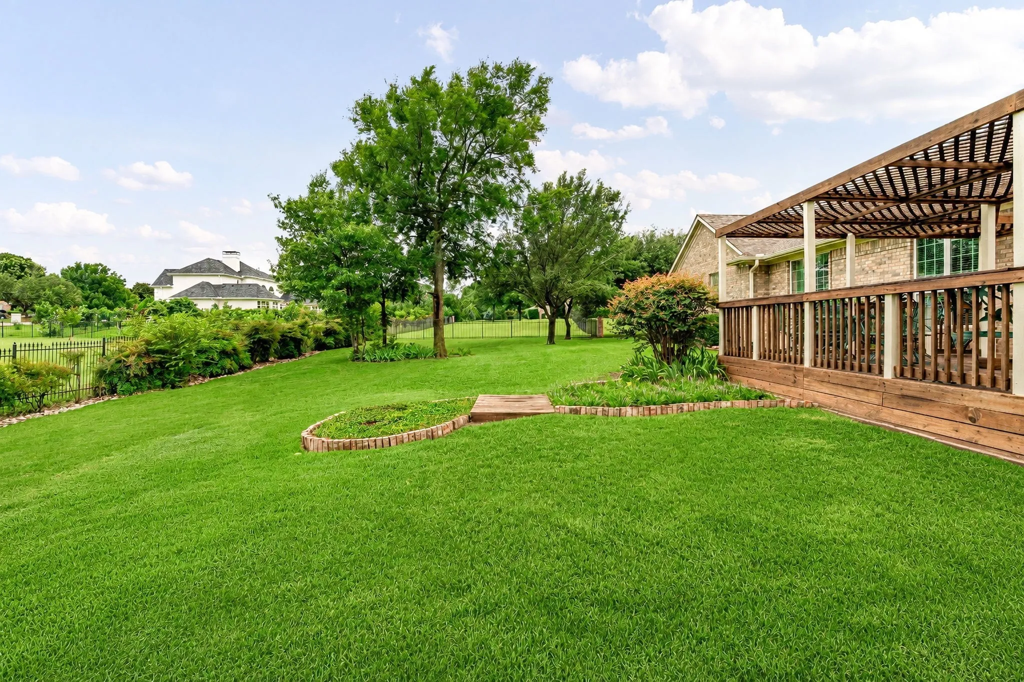 Single Family Residence For Sale in Collin County , 710 Glenwood Circle, Fairview, Texas 75069, 4 Bedroom, 4 Bathroom, 3 Garage spaces, 4,285 Sqft, built in 1999, mls#21301833, Real Estate Agent in Fairview, Homes For Sale in Collin county, Homes For Sale in Fairview, Realtor in Fairview Texas, Real Estate Brokerage Independent Realty Texas, Luminita Cordes Realtor