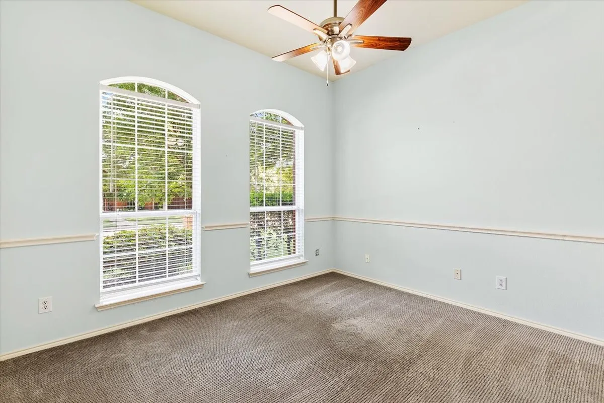 Single Family Residence For Sale in Denton County , 1121 London Drive, Frisco, Texas 75036, 5 Bedroom, 3 Bathroom, 2 Garage spaces, 3,177 Sqft, built in 2001, mls#21298184, Real Estate Agent in Frisco, Homes For Sale in Denton county, Homes For Sale in Frisco, Realtor in Frisco Texas, Real Estate Brokerage Independent Realty Texas, Luminita Cordes Realtor