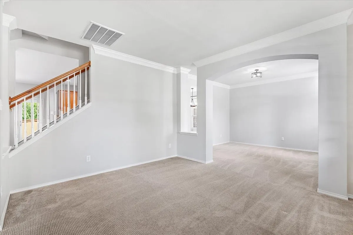 Single Family Residence For Sale in Denton County , 1121 London Drive, Frisco, Texas 75036, 5 Bedroom, 3 Bathroom, 2 Garage spaces, 3,177 Sqft, built in 2001, mls#21298184, Real Estate Agent in Frisco, Homes For Sale in Denton county, Homes For Sale in Frisco, Realtor in Frisco Texas, Real Estate Brokerage Independent Realty Texas, Luminita Cordes Realtor