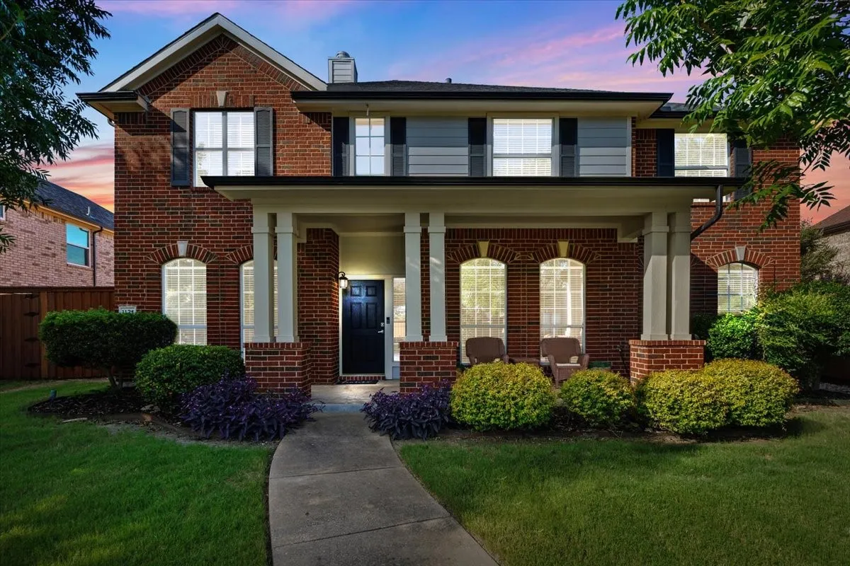 Single Family Residence For Sale in Denton County , 1121 London Drive, Frisco, Texas 75036, 5 Bedroom, 3 Bathroom, 2 Garage spaces, 3,177 Sqft, built in 2001, mls#21298184, Real Estate Agent in Frisco, Homes For Sale in Denton county, Homes For Sale in Frisco, Realtor in Frisco Texas, Real Estate Brokerage Independent Realty Texas, Luminita Cordes Realtor