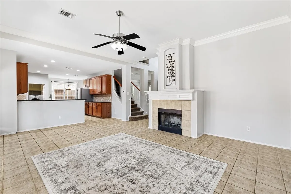 Single Family Residence For Sale in Denton County , 1121 London Drive, Frisco, Texas 75036, 5 Bedroom, 3 Bathroom, 2 Garage spaces, 3,177 Sqft, built in 2001, mls#21298184, Real Estate Agent in Frisco, Homes For Sale in Denton county, Homes For Sale in Frisco, Realtor in Frisco Texas, Real Estate Brokerage Independent Realty Texas, Luminita Cordes Realtor