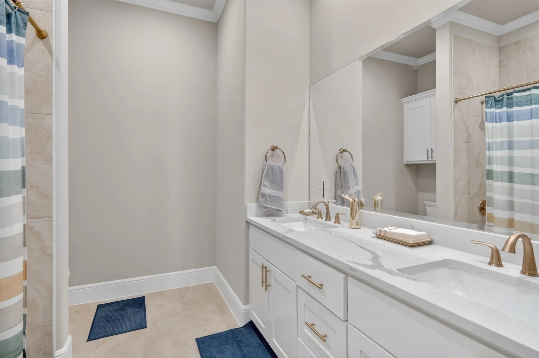 Single Family Residence For Sale in Hood County , 257 Martin Drive, Granbury, Texas 76049, 5 Bedroom, 5 Bathroom, 2 Garage spaces, 3,169 Sqft, built in 2022, mls#21296560, Real Estate Agent in Granbury, Homes For Sale in Hood county, Homes For Sale in Granbury, Realtor in Granbury Texas, Real Estate Brokerage Independent Realty Texas, Luminita Cordes Realtor