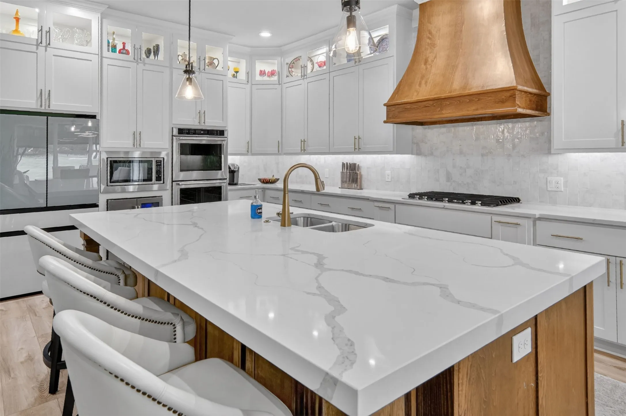 Single Family Residence For Sale in Hood County , 257 Martin Drive, Granbury, Texas 76049, 5 Bedroom, 5 Bathroom, 2 Garage spaces, 3,169 Sqft, built in 2022, mls#21296560, Real Estate Agent in Granbury, Homes For Sale in Hood county, Homes For Sale in Granbury, Realtor in Granbury Texas, Real Estate Brokerage Independent Realty Texas, Luminita Cordes Realtor