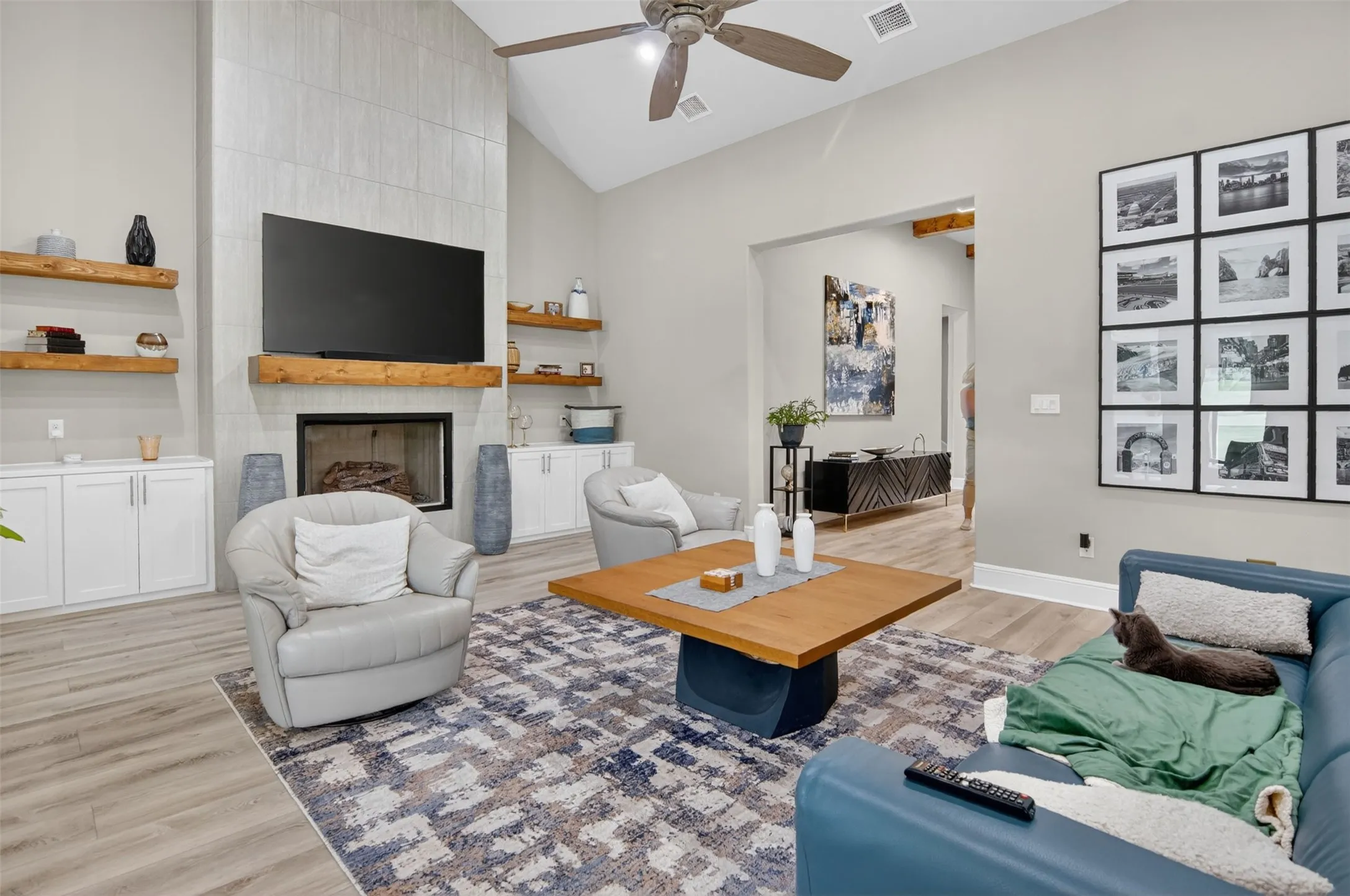 Single Family Residence For Sale in Hood County , 257 Martin Drive, Granbury, Texas 76049, 5 Bedroom, 5 Bathroom, 2 Garage spaces, 3,169 Sqft, built in 2022, mls#21296560, Real Estate Agent in Granbury, Homes For Sale in Hood county, Homes For Sale in Granbury, Realtor in Granbury Texas, Real Estate Brokerage Independent Realty Texas, Luminita Cordes Realtor
