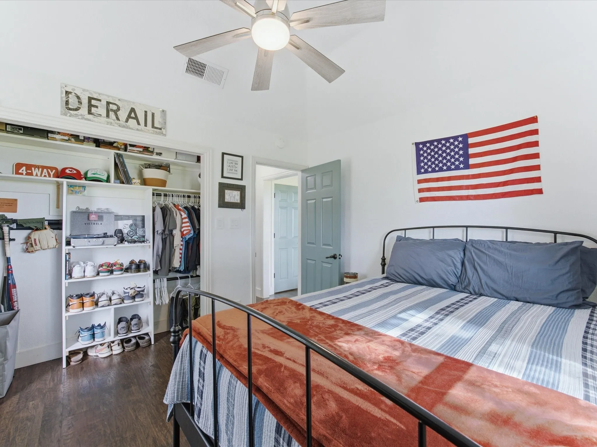 Single Family Residence For Sale in Wise County , 210 County Road 2696, Alvord, Texas 76225, 3 Bedroom, 2 Bathroom, 2 Garage spaces, 1,467 Sqft, built in 1997, mls#21290704, Real Estate Agent in Alvord, Homes For Sale in Wise county, Homes For Sale in Alvord, Realtor in Alvord Texas, Real Estate Brokerage Independent Realty Texas, Luminita Cordes Realtor