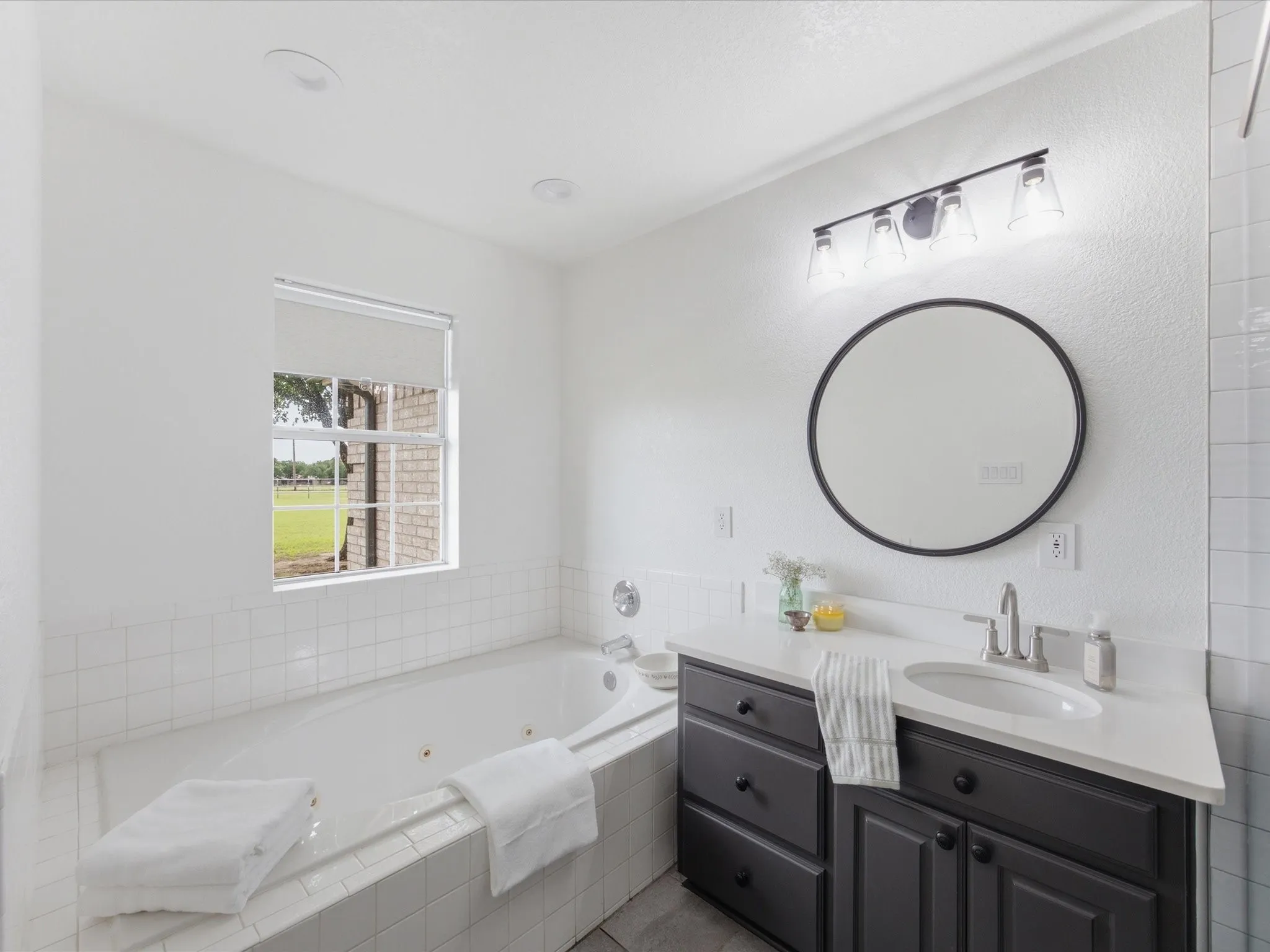 Single Family Residence For Sale in Wise County , 210 County Road 2696, Alvord, Texas 76225, 3 Bedroom, 2 Bathroom, 2 Garage spaces, 1,467 Sqft, built in 1997, mls#21290704, Real Estate Agent in Alvord, Homes For Sale in Wise county, Homes For Sale in Alvord, Realtor in Alvord Texas, Real Estate Brokerage Independent Realty Texas, Luminita Cordes Realtor