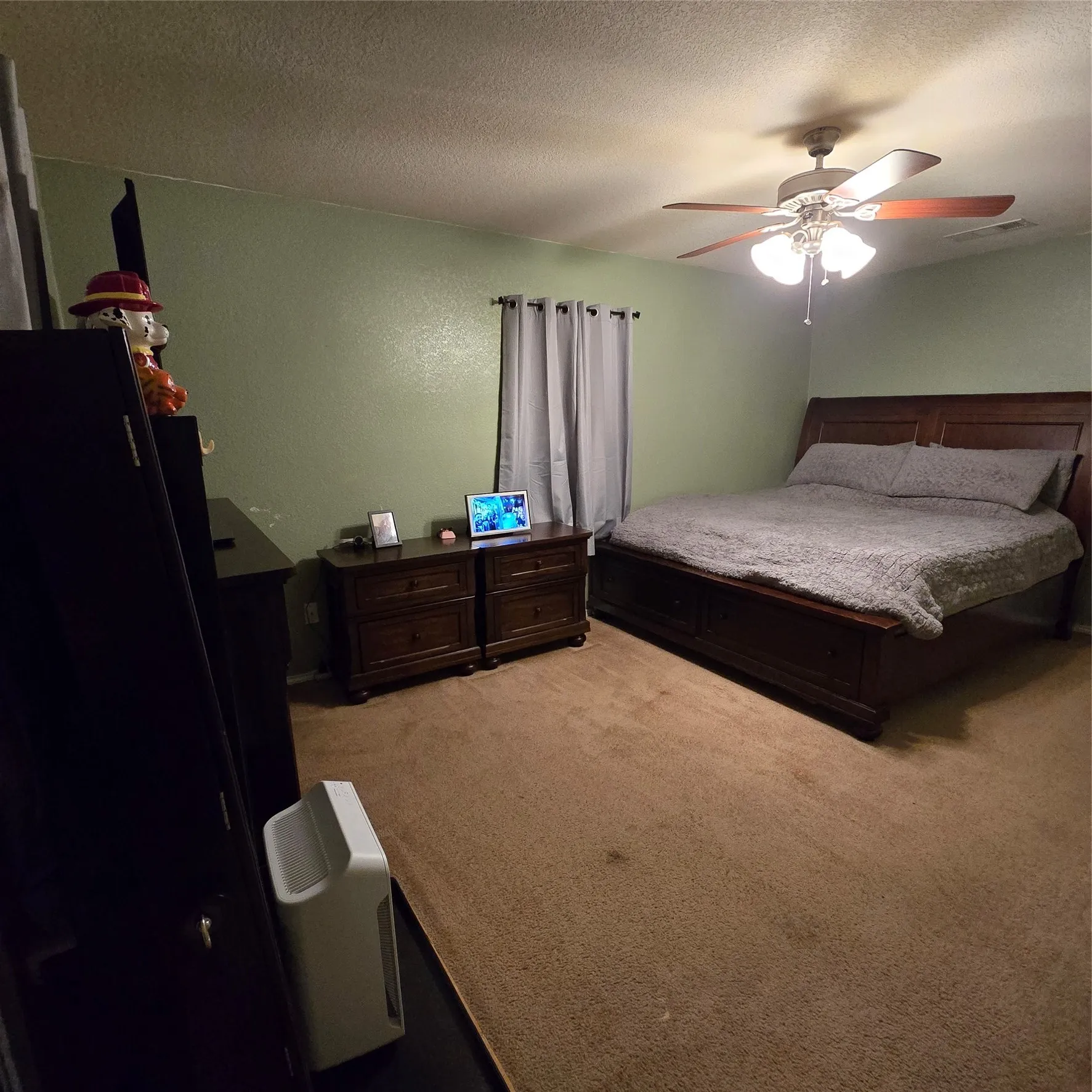 Single Family Residence For Sale in Williamson County , 212 Druse Lane, Jarrell, Texas 76537, 4 Bedroom, 2 Bathroom, 2 Garage spaces, 1,887 Sqft, built in 2008, mls#21301925, Real Estate Agent in Jarrell, Homes For Sale in Williamson county, Homes For Sale in Jarrell, Realtor in Jarrell Texas, Real Estate Brokerage Independent Realty Texas, Luminita Cordes Realtor