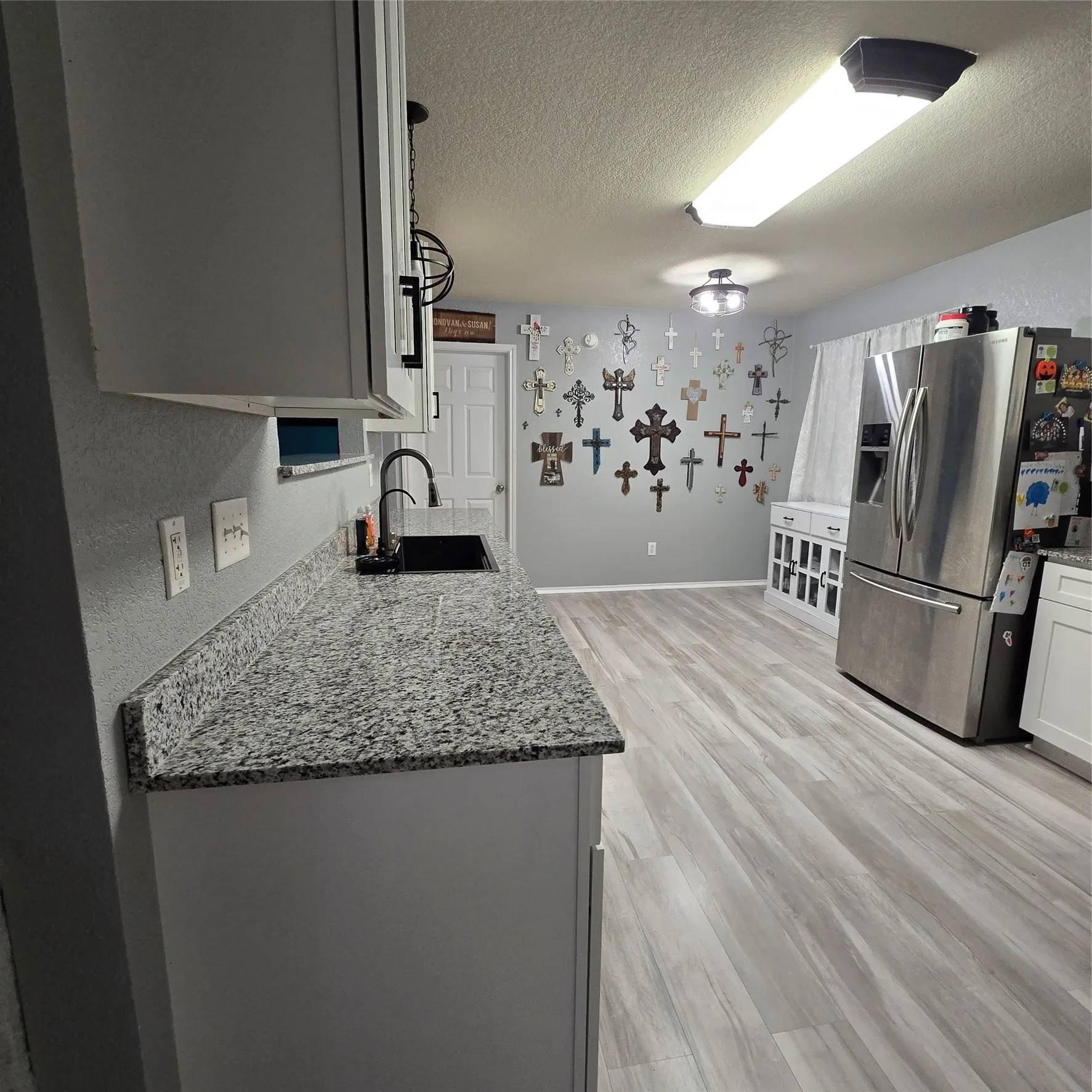 Single Family Residence For Sale in Williamson County , 212 Druse Lane, Jarrell, Texas 76537, 4 Bedroom, 2 Bathroom, 2 Garage spaces, 1,887 Sqft, built in 2008, mls#21301925, Real Estate Agent in Jarrell, Homes For Sale in Williamson county, Homes For Sale in Jarrell, Realtor in Jarrell Texas, Real Estate Brokerage Independent Realty Texas, Luminita Cordes Realtor