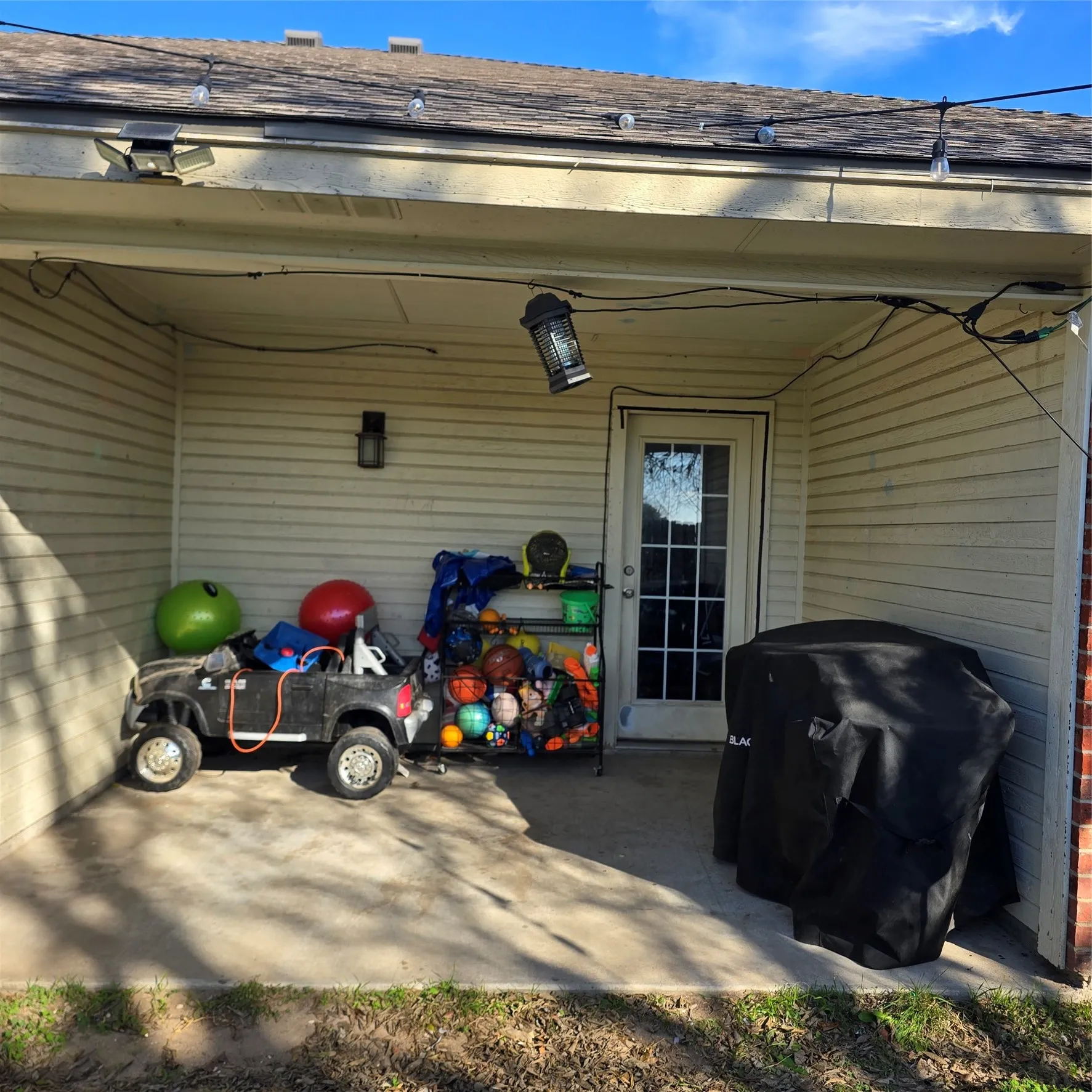 Single Family Residence For Sale in Williamson County , 212 Druse Lane, Jarrell, Texas 76537, 4 Bedroom, 2 Bathroom, 2 Garage spaces, 1,887 Sqft, built in 2008, mls#21301925, Real Estate Agent in Jarrell, Homes For Sale in Williamson county, Homes For Sale in Jarrell, Realtor in Jarrell Texas, Real Estate Brokerage Independent Realty Texas, Luminita Cordes Realtor
