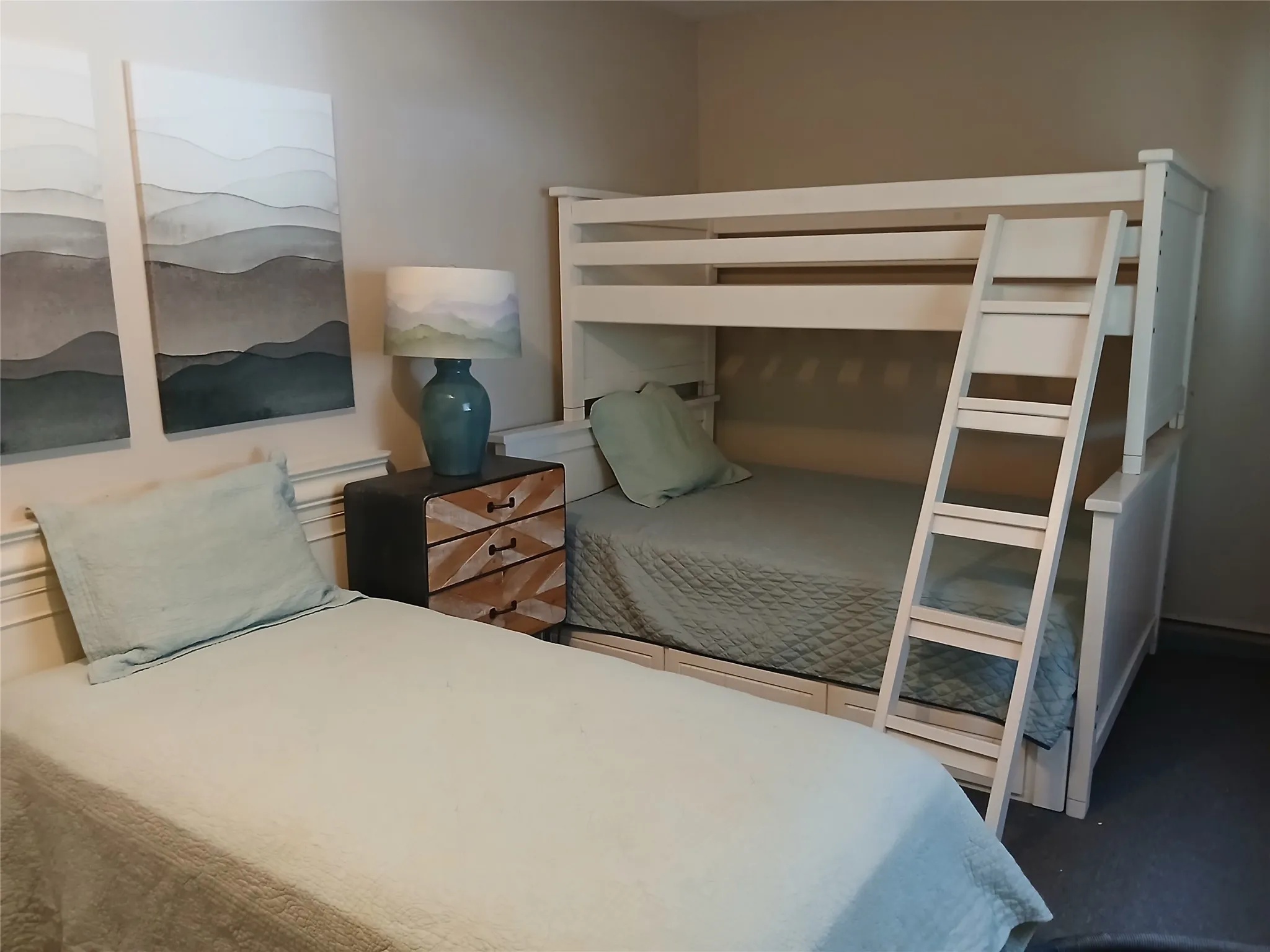 Single Family Residence For Rent in Denton County , 5616 Tucker Street, The Colony, Texas 75056, 5 Bedroom, 2 Bathroom, Garage spaces, 2,166 Sqft, built in 1983, mls#21301563, Real Estate Agent in The Colony, Homes For Rent in Denton county, Homes For Rent in The Colony, Realtor in The Colony Texas, Real Estate Brokerage Independent Realty Texas, Luminita Cordes Realtor