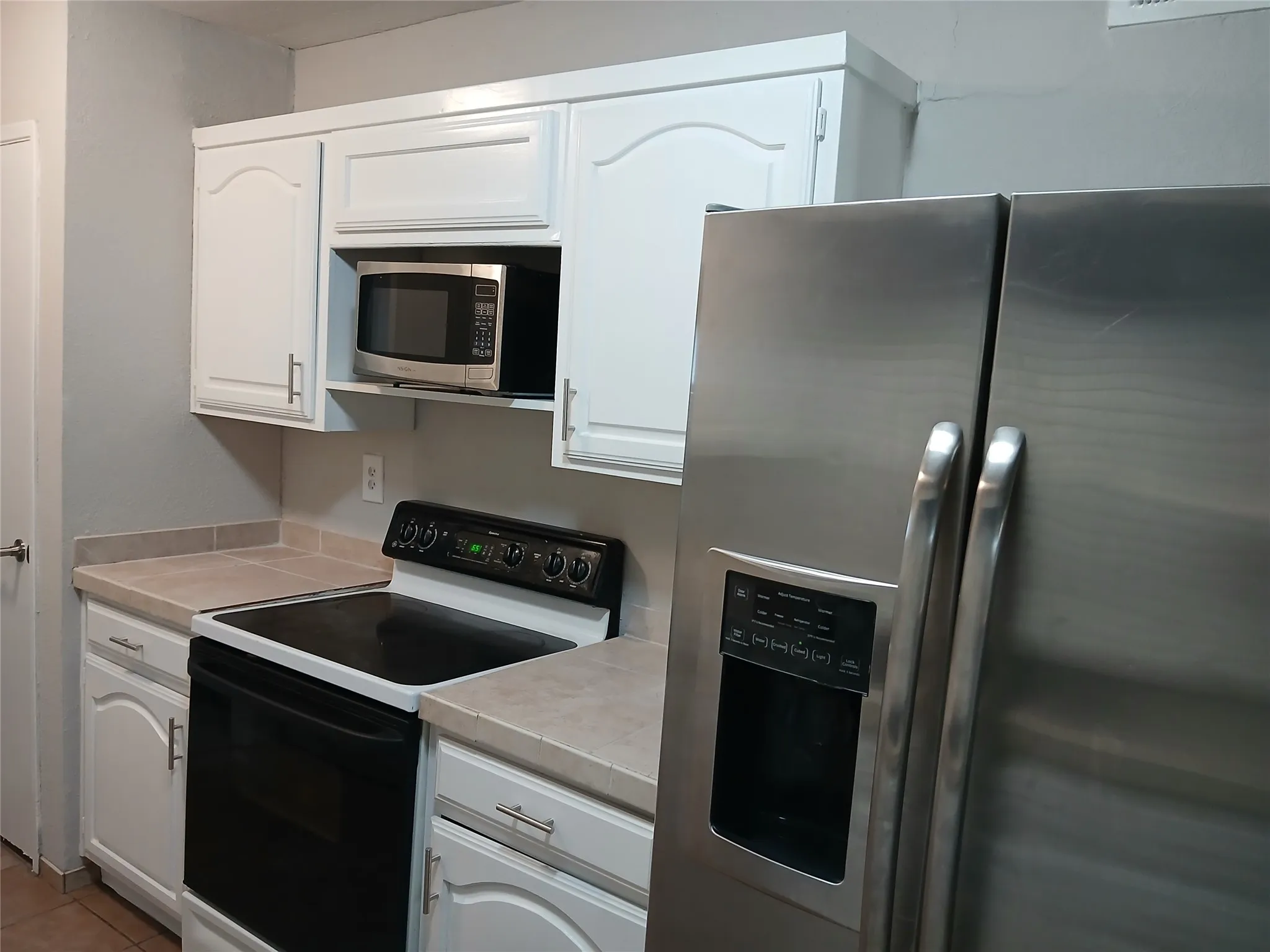 Single Family Residence For Rent in Denton County , 5616 Tucker Street, The Colony, Texas 75056, 5 Bedroom, 2 Bathroom, Garage spaces, 2,166 Sqft, built in 1983, mls#21301563, Real Estate Agent in The Colony, Homes For Rent in Denton county, Homes For Rent in The Colony, Realtor in The Colony Texas, Real Estate Brokerage Independent Realty Texas, Luminita Cordes Realtor