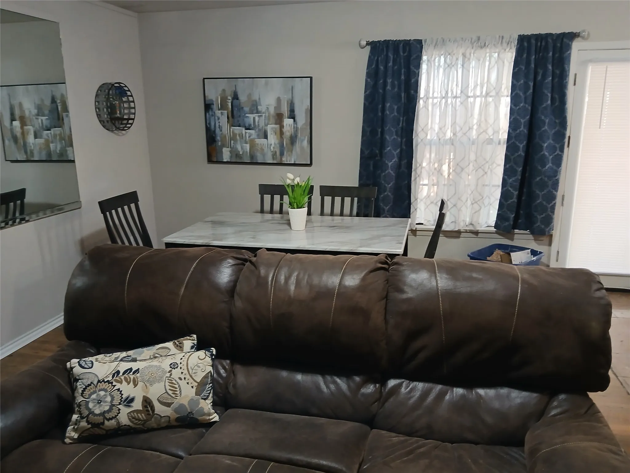 Single Family Residence For Rent in Denton County , 5616 Tucker Street, The Colony, Texas 75056, 5 Bedroom, 2 Bathroom, Garage spaces, 2,166 Sqft, built in 1983, mls#21301563, Real Estate Agent in The Colony, Homes For Rent in Denton county, Homes For Rent in The Colony, Realtor in The Colony Texas, Real Estate Brokerage Independent Realty Texas, Luminita Cordes Realtor
