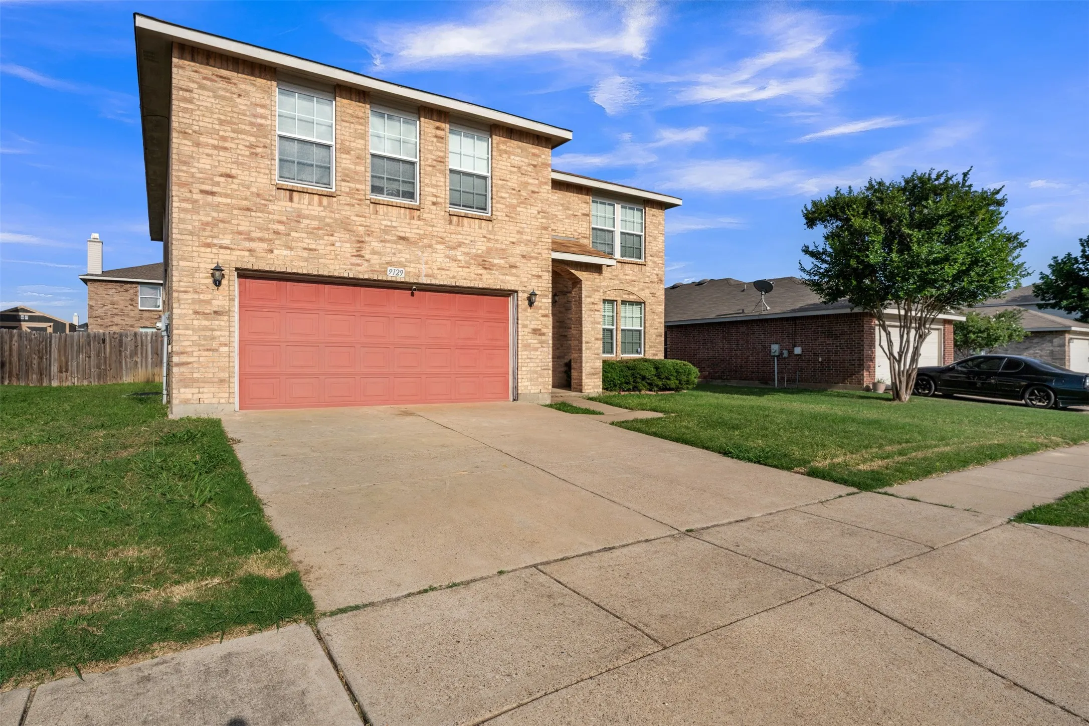 Single Family Residence For Sale in Tarrant County , 9129 Troy Drive, Fort Worth, Texas 76123, 5 Bedroom, 3 Bathroom, 2 Garage spaces, 3,607 Sqft, built in 2006, mls#21297446, Real Estate Agent in Fort Worth, Homes For Sale in Tarrant county, Homes For Sale in Fort Worth, Realtor in Fort Worth Texas, Real Estate Brokerage Independent Realty Texas, Luminita Cordes Realtor