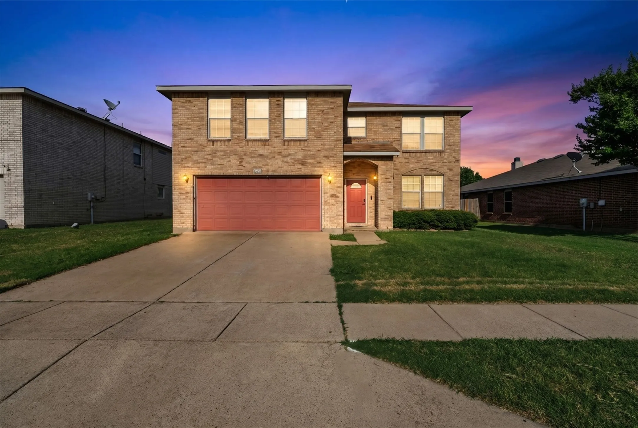 Single Family Residence For Sale in Tarrant County , 9129 Troy Drive, Fort Worth, Texas 76123, 5 Bedroom, 3 Bathroom, 2 Garage spaces, 3,607 Sqft, built in 2006, mls#21297446, Real Estate Agent in Fort Worth, Homes For Sale in Tarrant county, Homes For Sale in Fort Worth, Realtor in Fort Worth Texas, Real Estate Brokerage Independent Realty Texas, Luminita Cordes Realtor