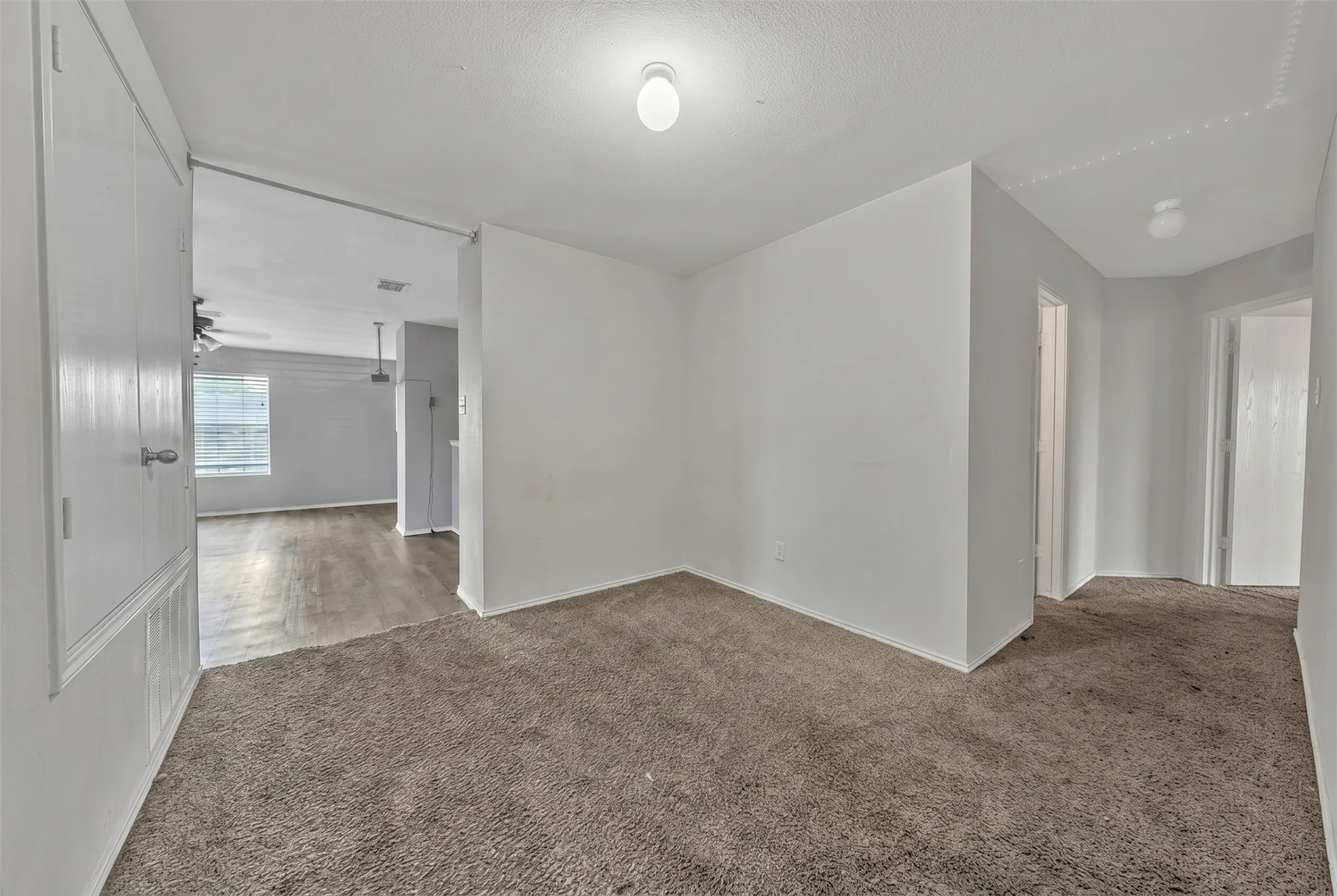 Single Family Residence For Sale in Tarrant County , 9129 Troy Drive, Fort Worth, Texas 76123, 5 Bedroom, 3 Bathroom, 2 Garage spaces, 3,607 Sqft, built in 2006, mls#21297446, Real Estate Agent in Fort Worth, Homes For Sale in Tarrant county, Homes For Sale in Fort Worth, Realtor in Fort Worth Texas, Real Estate Brokerage Independent Realty Texas, Luminita Cordes Realtor