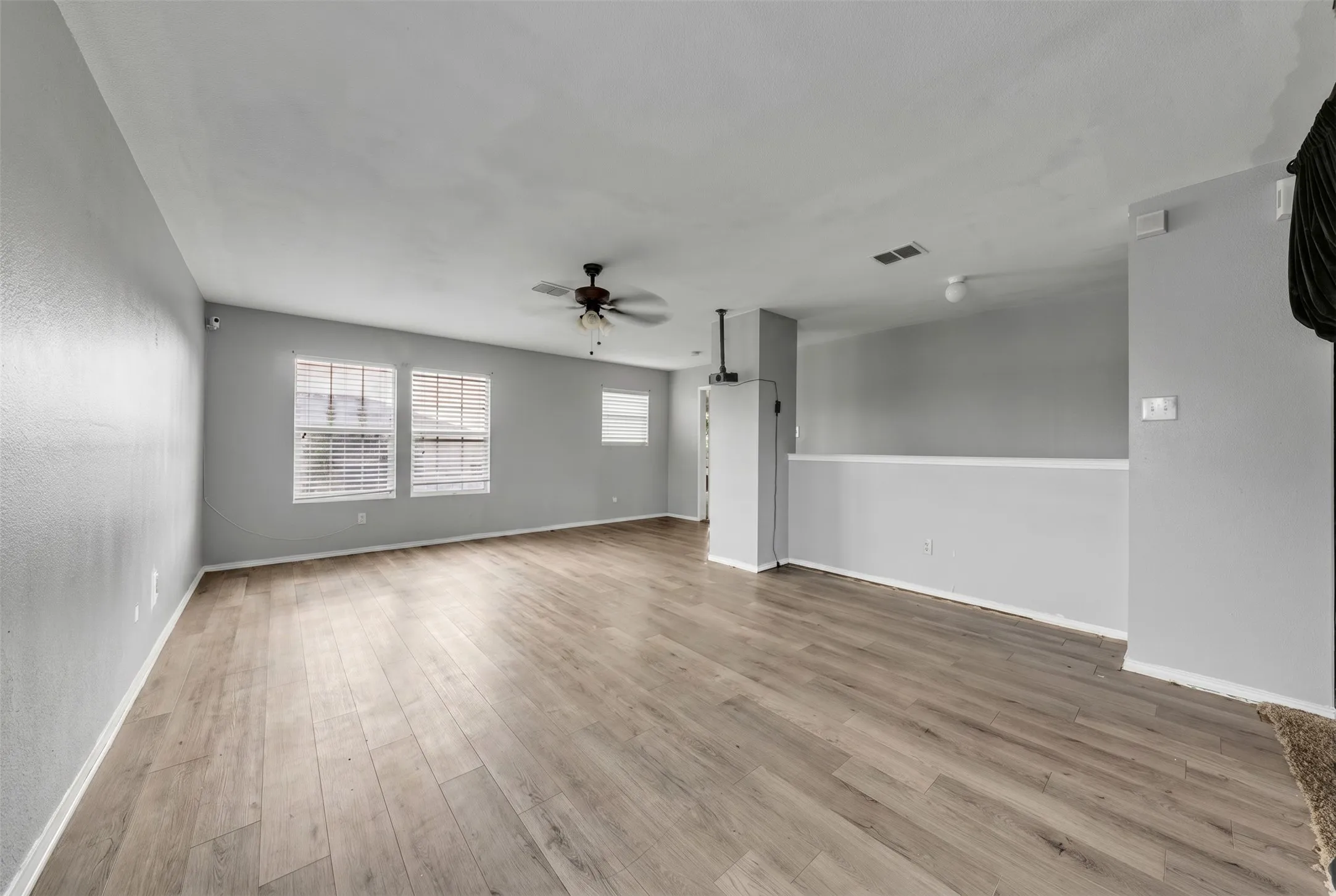 Single Family Residence For Sale in Tarrant County , 9129 Troy Drive, Fort Worth, Texas 76123, 5 Bedroom, 3 Bathroom, 2 Garage spaces, 3,607 Sqft, built in 2006, mls#21297446, Real Estate Agent in Fort Worth, Homes For Sale in Tarrant county, Homes For Sale in Fort Worth, Realtor in Fort Worth Texas, Real Estate Brokerage Independent Realty Texas, Luminita Cordes Realtor