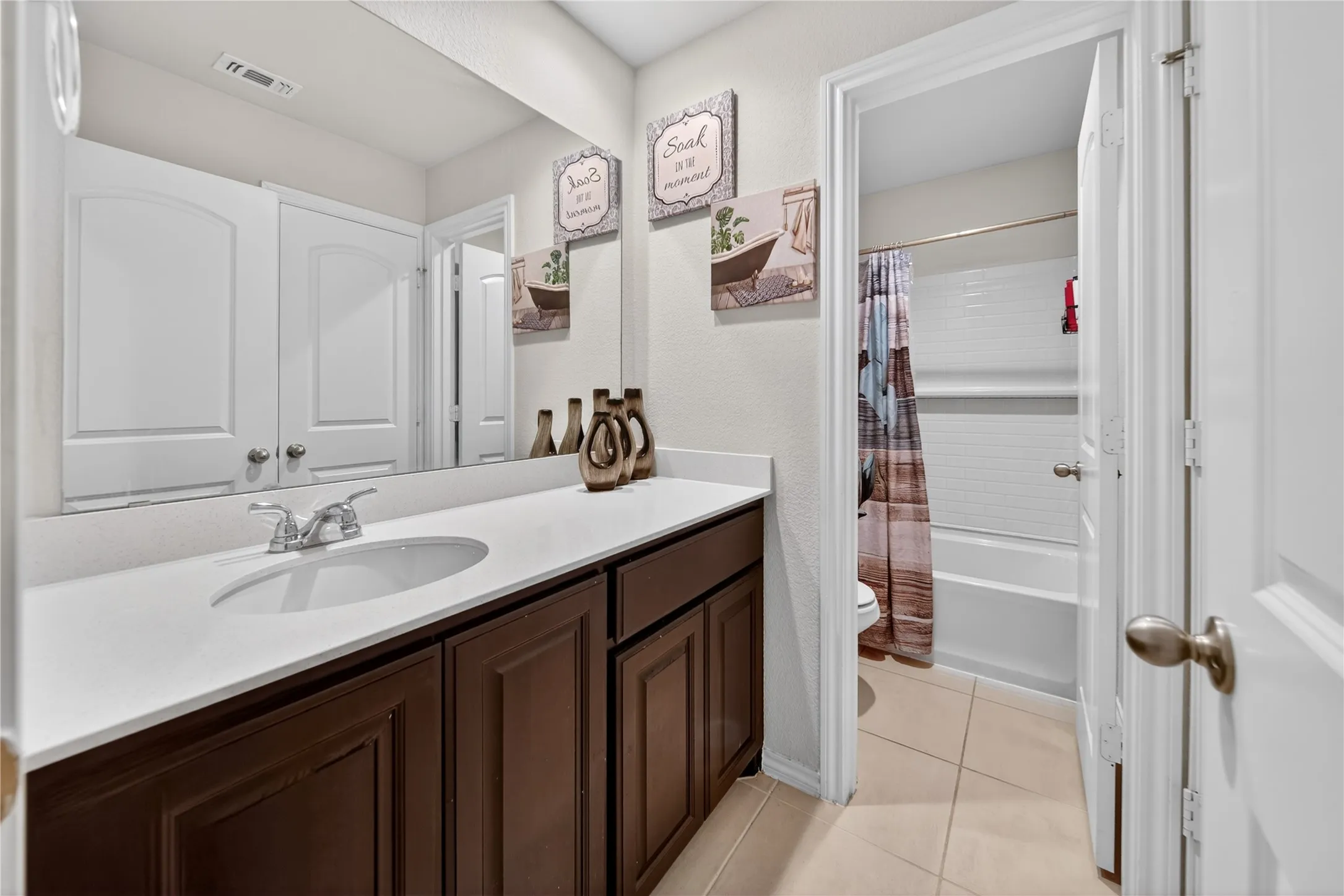 Single Family Residence For Sale in Tarrant County , 3625 Saint Vincent Road, Fort Worth, Texas 76123, 5 Bedroom, 3 Bathroom, 2 Garage spaces, 2,800 Sqft, built in 2024, mls#21301818, Real Estate Agent in Fort Worth, Homes For Sale in Tarrant county, Homes For Sale in Fort Worth, Realtor in Fort Worth Texas, Real Estate Brokerage Independent Realty Texas, Luminita Cordes Realtor