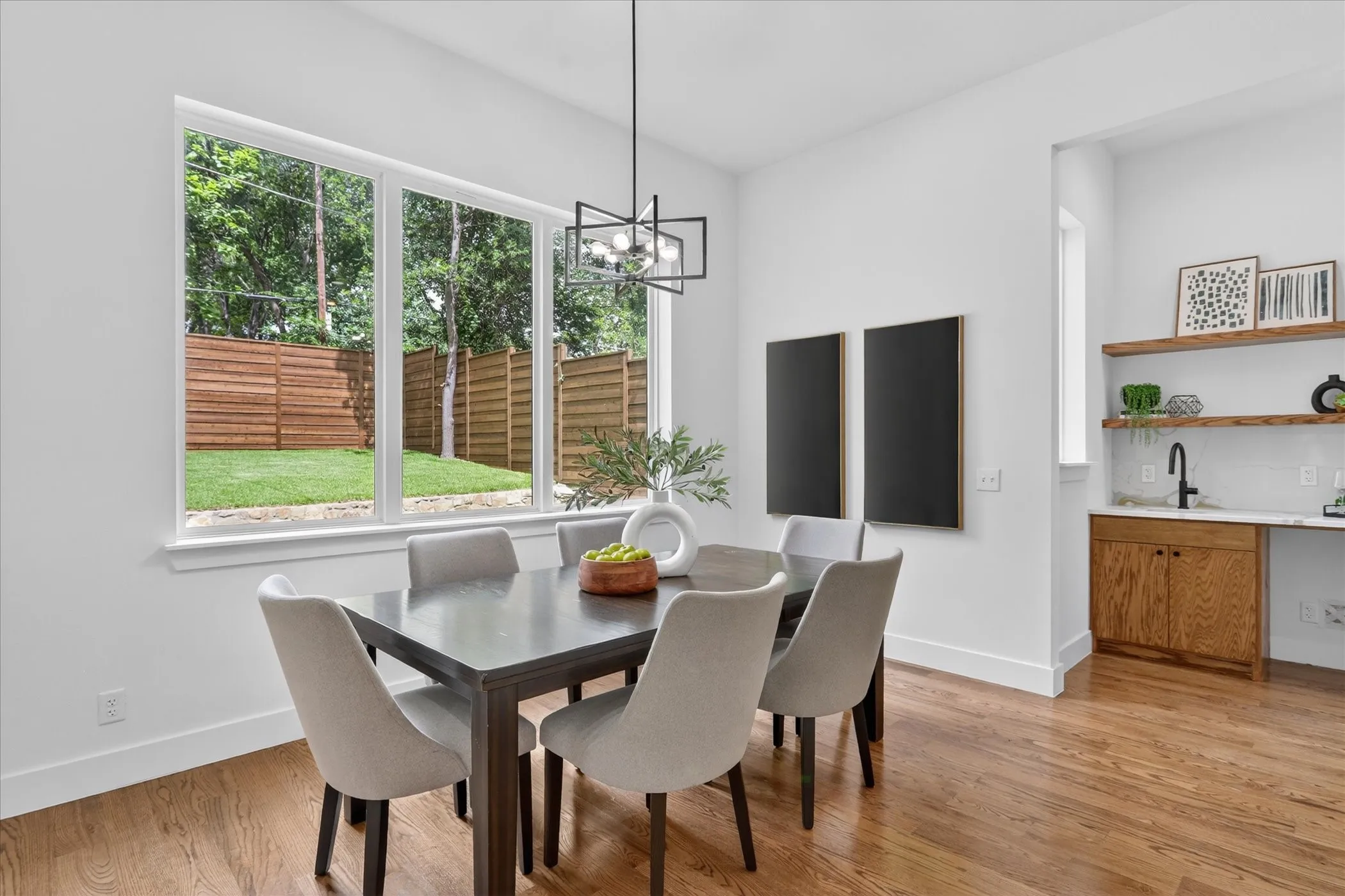 Single Family Residence For Sale in Dallas County , 1727 Ramsey, Dallas, Texas 75216, 4 Bedroom, 5 Bathroom, 2 Garage spaces, 2,702 Sqft, built in 2026, mls#21301953, Real Estate Agent in Dallas, Homes For Sale in Dallas county, Homes For Sale in Dallas, Realtor in Dallas Texas, Real Estate Brokerage Independent Realty Texas, Luminita Cordes Realtor