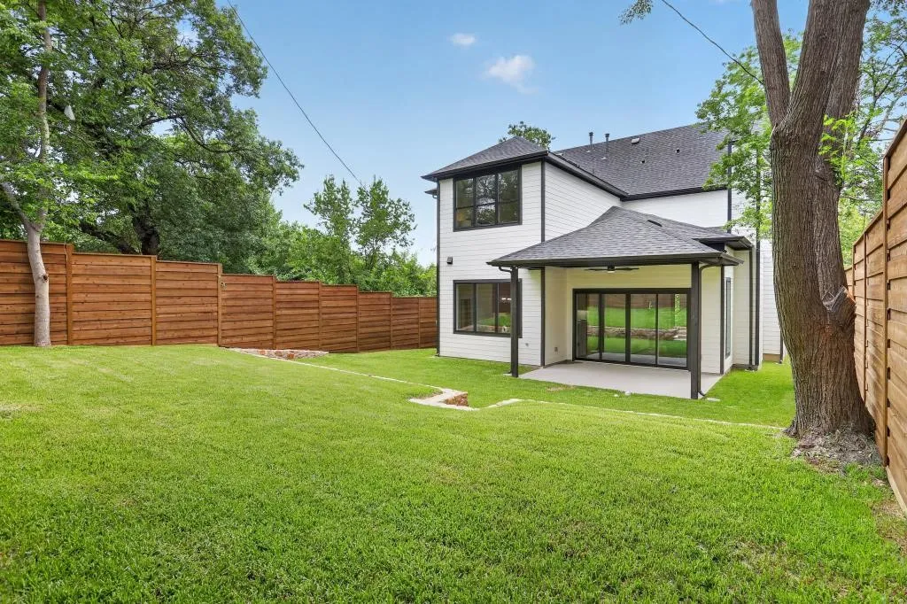 Single Family Residence For Sale in Dallas County , 1727 Ramsey, Dallas, Texas 75216, 4 Bedroom, 5 Bathroom, 2 Garage spaces, 2,702 Sqft, built in 2026, mls#21301953, Real Estate Agent in Dallas, Homes For Sale in Dallas county, Homes For Sale in Dallas, Realtor in Dallas Texas, Real Estate Brokerage Independent Realty Texas, Luminita Cordes Realtor