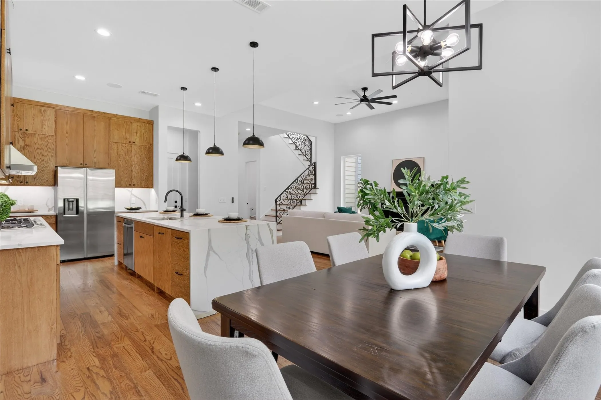 Single Family Residence For Sale in Dallas County , 1727 Ramsey, Dallas, Texas 75216, 4 Bedroom, 5 Bathroom, 2 Garage spaces, 2,702 Sqft, built in 2026, mls#21301953, Real Estate Agent in Dallas, Homes For Sale in Dallas county, Homes For Sale in Dallas, Realtor in Dallas Texas, Real Estate Brokerage Independent Realty Texas, Luminita Cordes Realtor