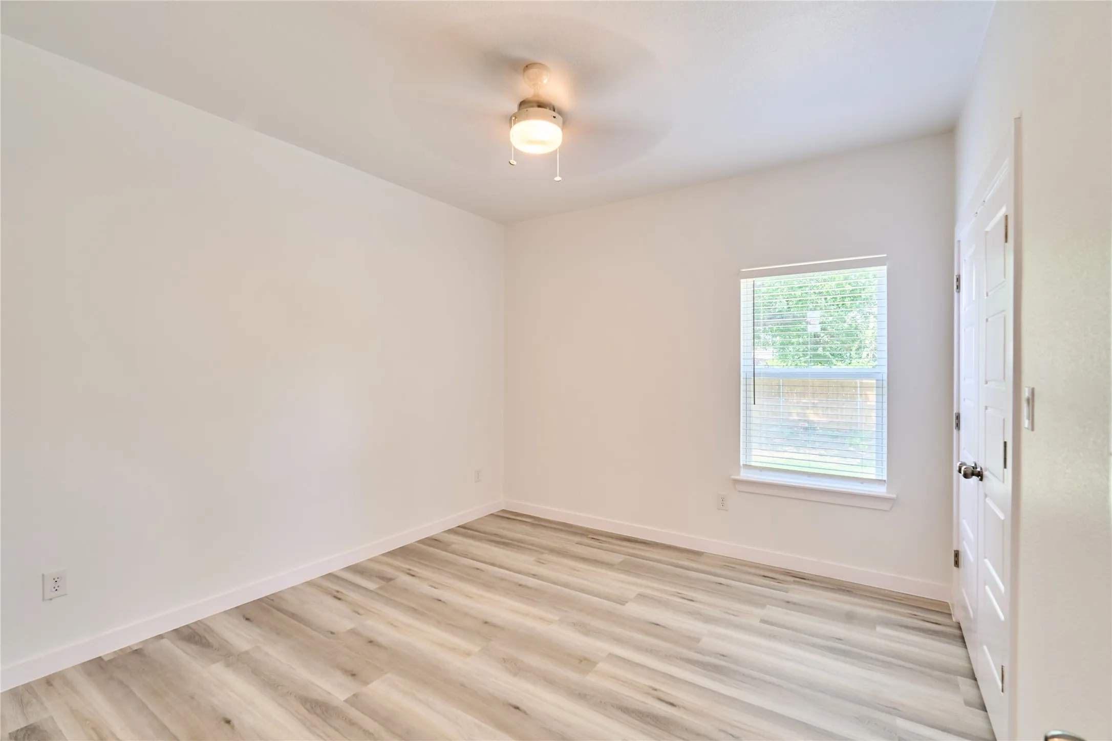 Single Family Residence For Sale in Tarrant County , 1405 E Maddox Avenue, Fort Worth, Texas 76104, 3 Bedroom, 2 Bathroom, 2 Garage spaces, 1,591 Sqft, built in 2026, mls#21301951, Real Estate Agent in Fort Worth, Homes For Sale in Tarrant county, Homes For Sale in Fort Worth, Realtor in Fort Worth Texas, Real Estate Brokerage Independent Realty Texas, Luminita Cordes Realtor