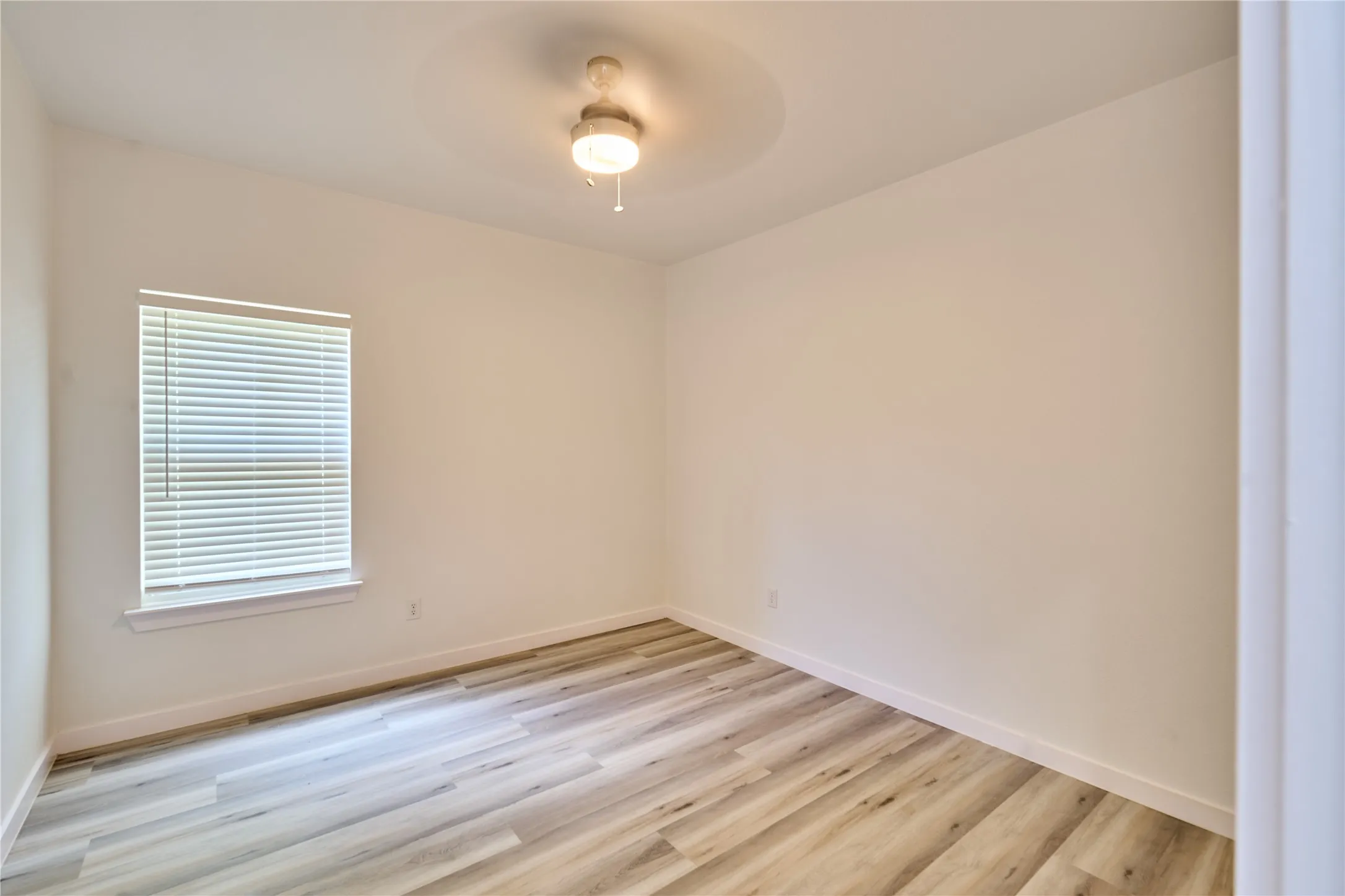 Single Family Residence For Sale in Tarrant County , 1405 E Maddox Avenue, Fort Worth, Texas 76104, 3 Bedroom, 2 Bathroom, 2 Garage spaces, 1,591 Sqft, built in 2026, mls#21301951, Real Estate Agent in Fort Worth, Homes For Sale in Tarrant county, Homes For Sale in Fort Worth, Realtor in Fort Worth Texas, Real Estate Brokerage Independent Realty Texas, Luminita Cordes Realtor