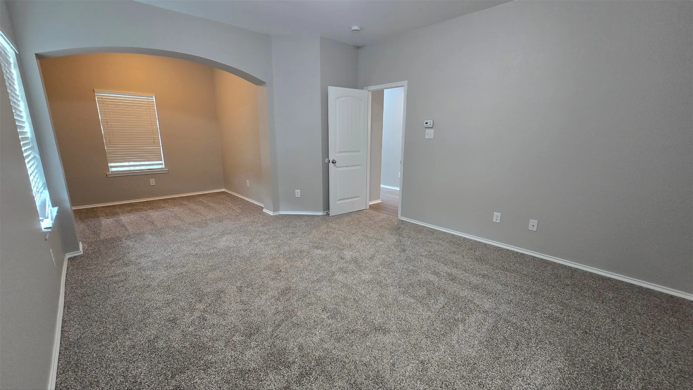 Single Family Residence For Sale in Collin County , 2101 Shady Glen Trail, Princeton, Texas 75407, 5 Bedroom, 3 Bathroom, 2 Garage spaces, 2,606 Sqft, built in 2015, mls#21301974, Real Estate Agent in Princeton, Homes For Sale in Collin county, Homes For Sale in Princeton, Realtor in Princeton Texas, Real Estate Brokerage Independent Realty Texas, Luminita Cordes Realtor