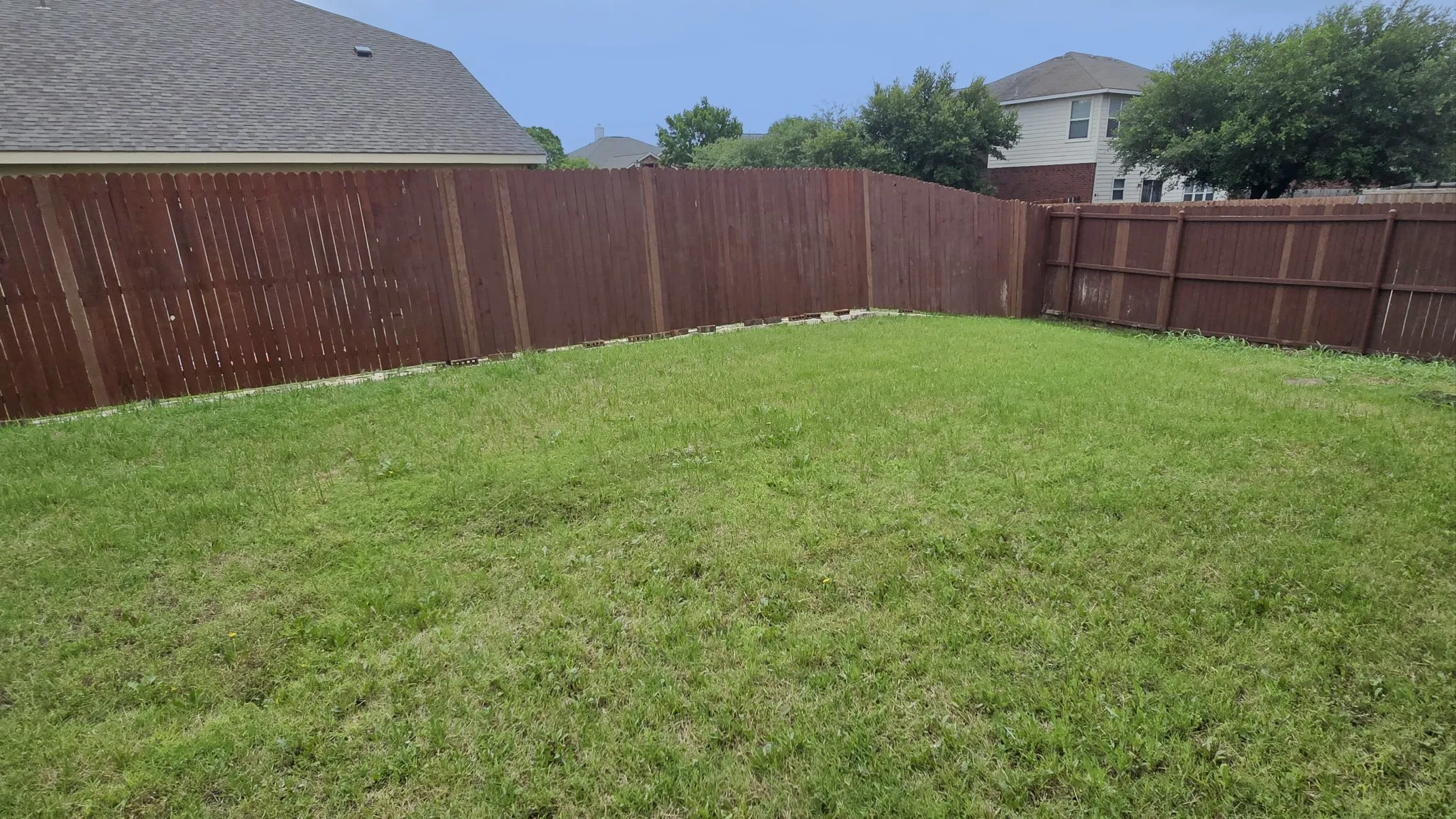 Single Family Residence For Sale in Collin County , 2101 Shady Glen Trail, Princeton, Texas 75407, 5 Bedroom, 3 Bathroom, 2 Garage spaces, 2,606 Sqft, built in 2015, mls#21301974, Real Estate Agent in Princeton, Homes For Sale in Collin county, Homes For Sale in Princeton, Realtor in Princeton Texas, Real Estate Brokerage Independent Realty Texas, Luminita Cordes Realtor