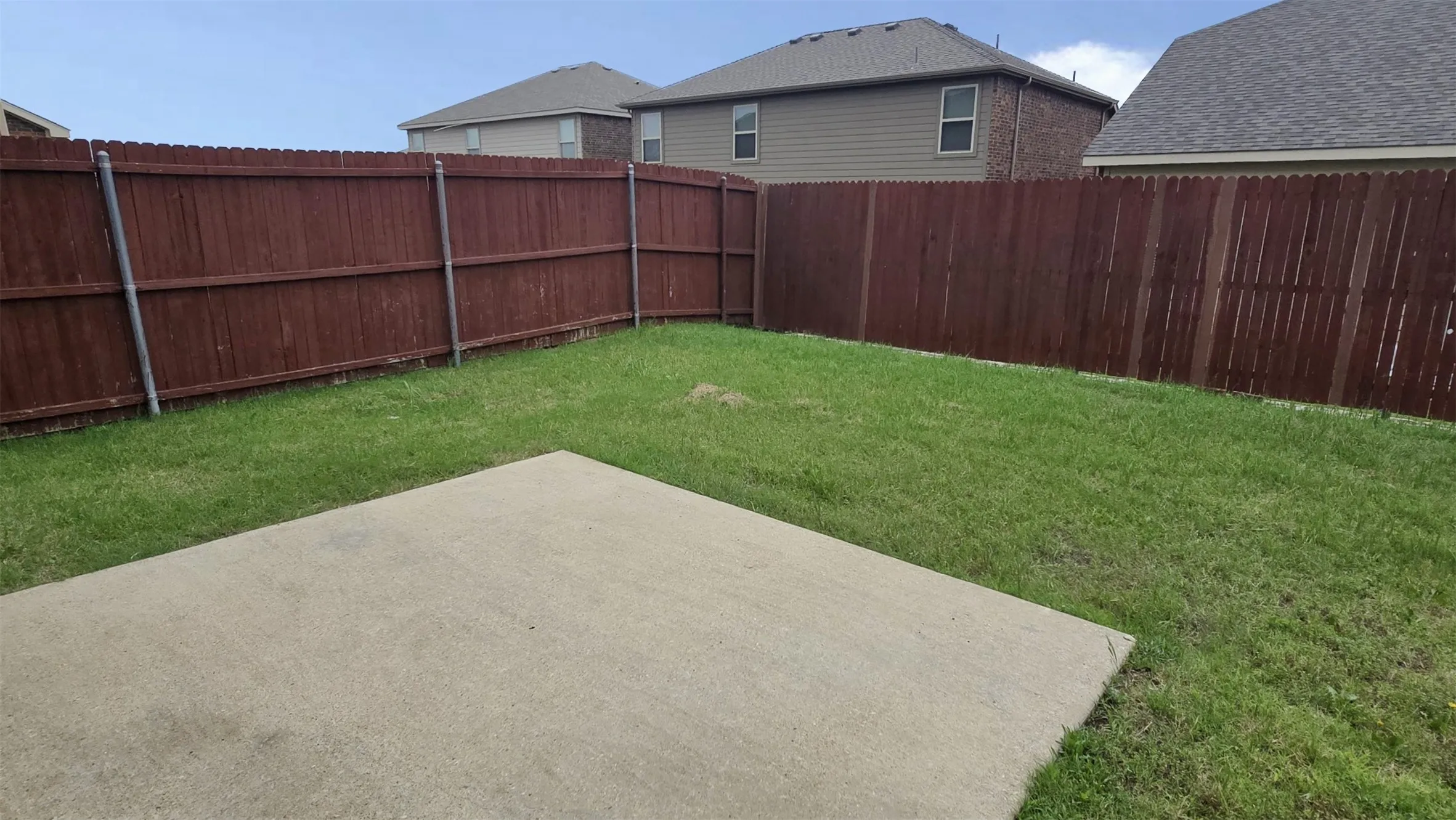 Single Family Residence For Sale in Collin County , 2101 Shady Glen Trail, Princeton, Texas 75407, 5 Bedroom, 3 Bathroom, 2 Garage spaces, 2,606 Sqft, built in 2015, mls#21301974, Real Estate Agent in Princeton, Homes For Sale in Collin county, Homes For Sale in Princeton, Realtor in Princeton Texas, Real Estate Brokerage Independent Realty Texas, Luminita Cordes Realtor