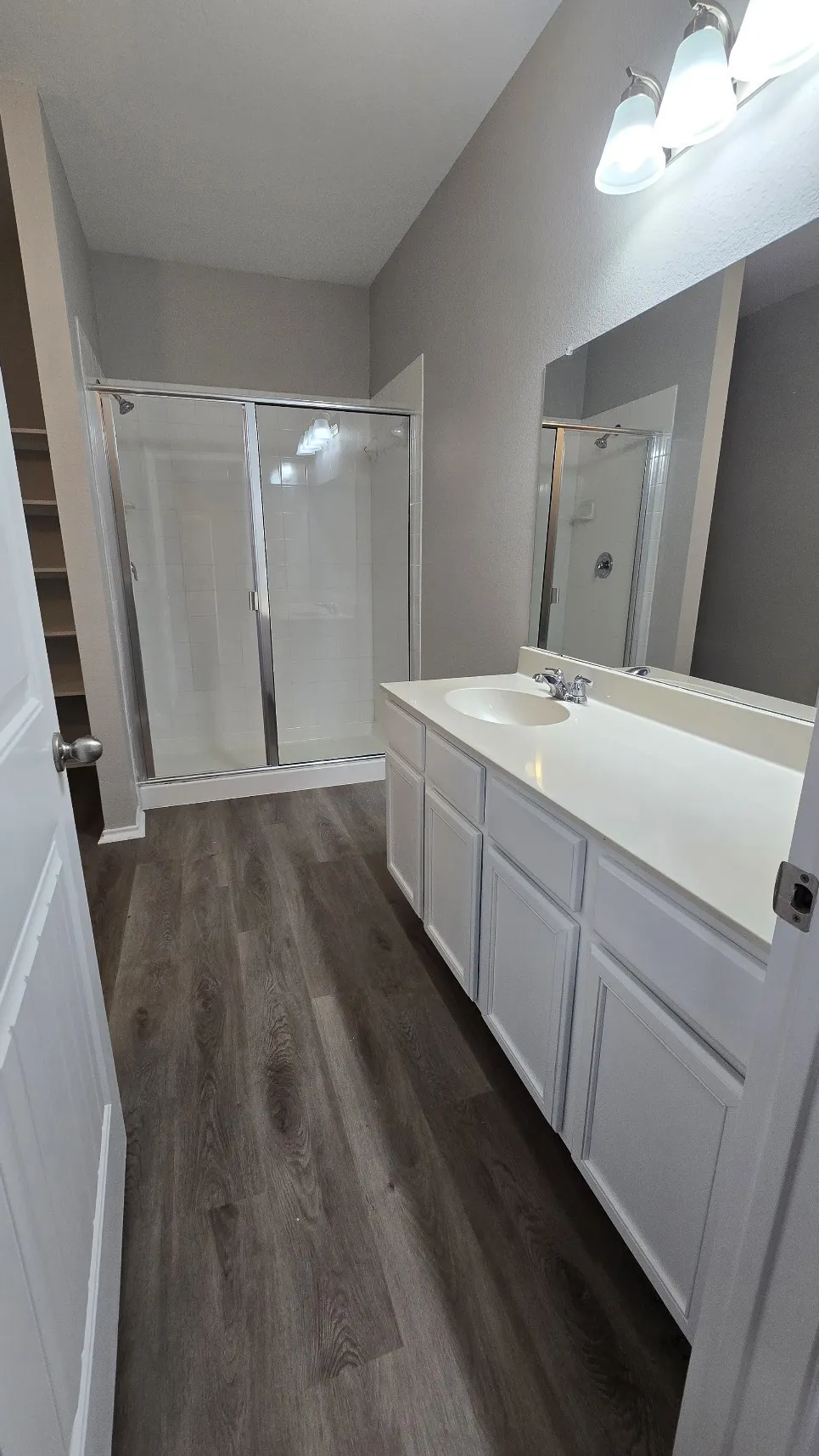 Single Family Residence For Sale in Collin County , 2101 Shady Glen Trail, Princeton, Texas 75407, 5 Bedroom, 3 Bathroom, 2 Garage spaces, 2,606 Sqft, built in 2015, mls#21301974, Real Estate Agent in Princeton, Homes For Sale in Collin county, Homes For Sale in Princeton, Realtor in Princeton Texas, Real Estate Brokerage Independent Realty Texas, Luminita Cordes Realtor