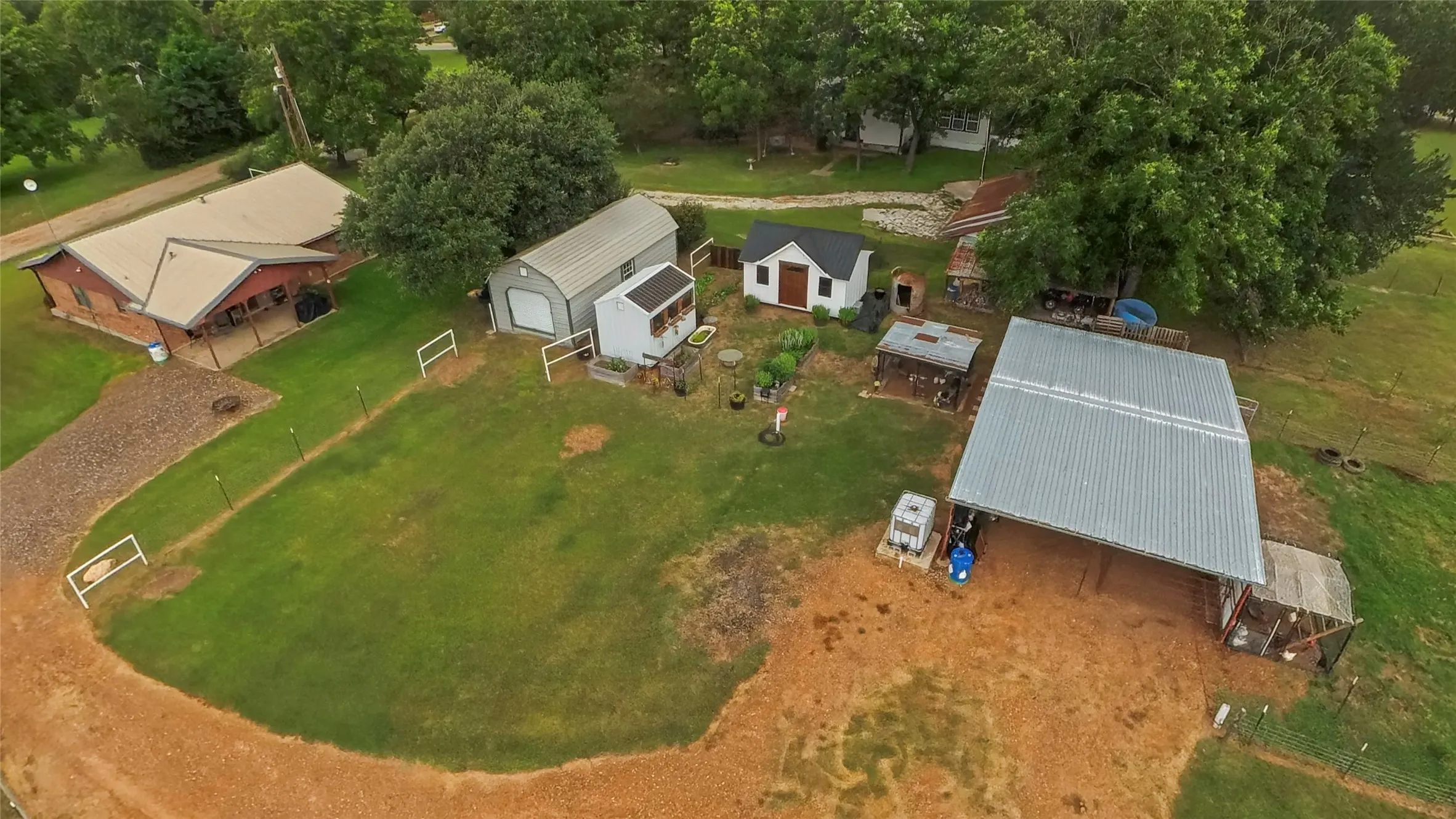 Single Family Residence For Sale in Freestone County , 110 N Avenue D, Wortham, Texas 76693, 3 Bedroom, 2 Bathroom, Garage spaces, 1,634 Sqft, built in 1985, mls#21301635, Real Estate Agent in Wortham, Homes For Sale in Freestone county, Homes For Sale in Wortham, Realtor in Wortham Texas, Real Estate Brokerage Independent Realty Texas, Luminita Cordes Realtor