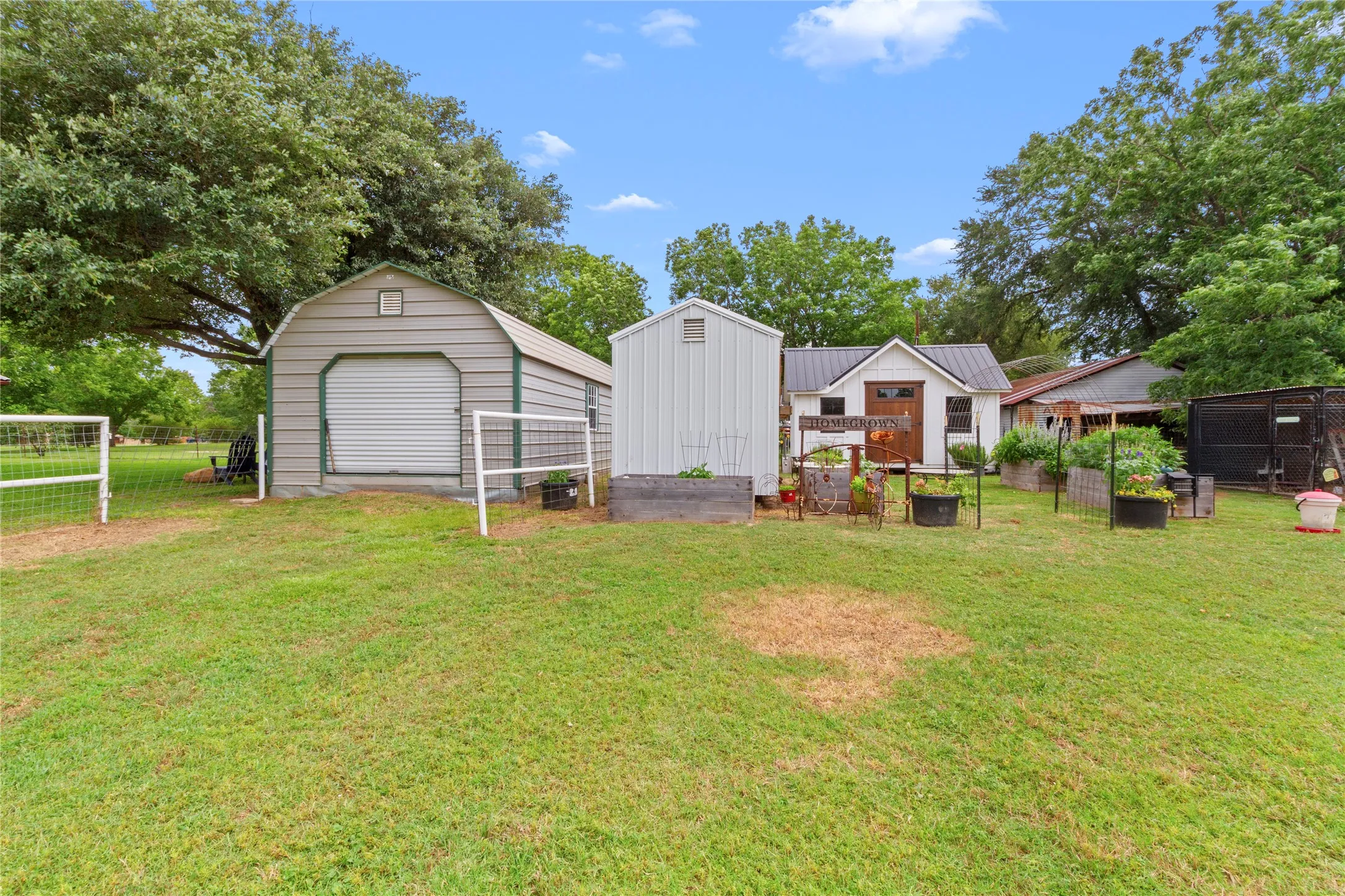 Single Family Residence For Sale in Freestone County , 110 N Avenue D, Wortham, Texas 76693, 3 Bedroom, 2 Bathroom, Garage spaces, 1,634 Sqft, built in 1985, mls#21301635, Real Estate Agent in Wortham, Homes For Sale in Freestone county, Homes For Sale in Wortham, Realtor in Wortham Texas, Real Estate Brokerage Independent Realty Texas, Luminita Cordes Realtor