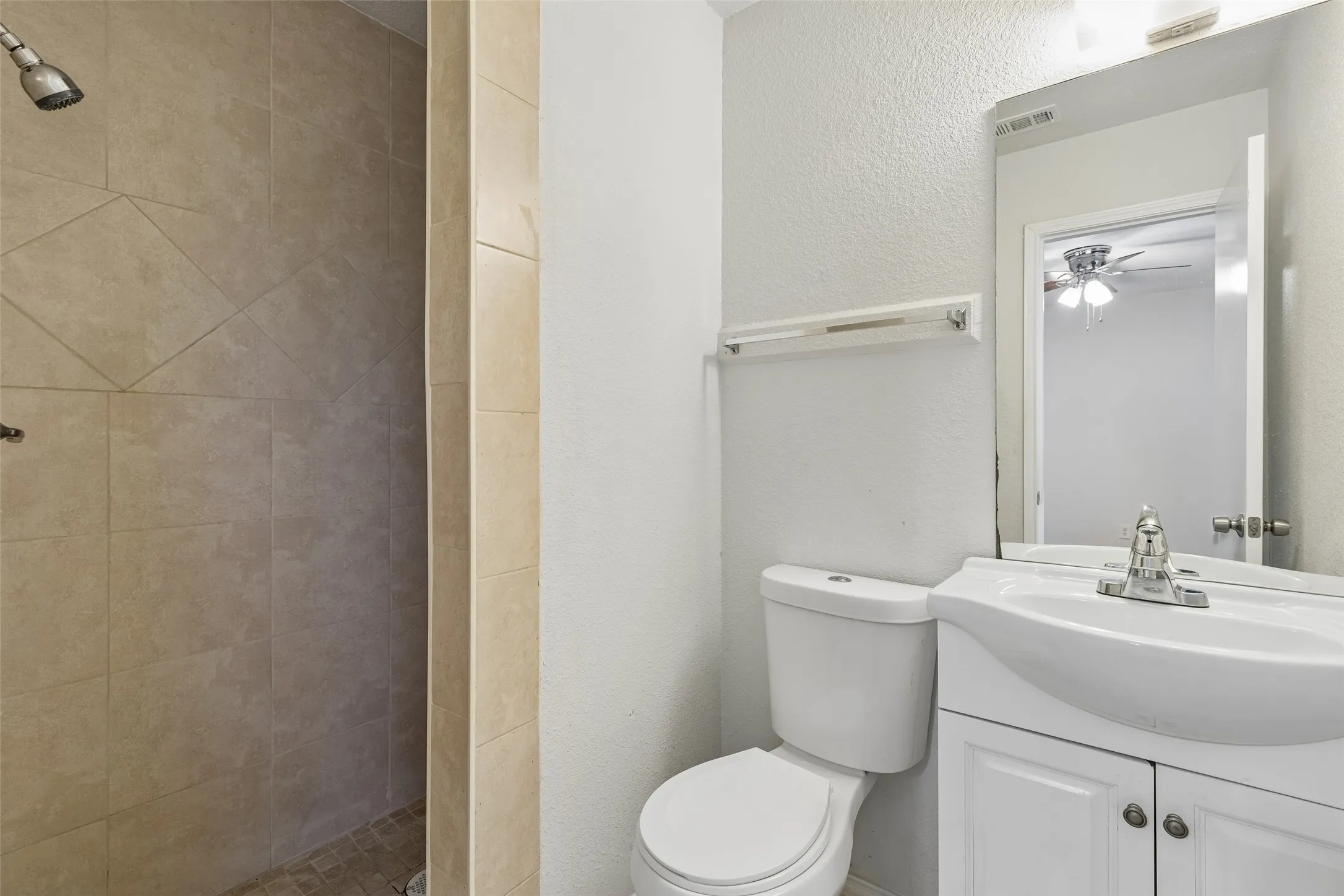 Duplex For Sale in Dallas County , 1401 Brook Meadow Circle, Lancaster, Texas 75134, 4 Bedroom, 5 Bathroom, 2 Garage spaces, 0 Sqft, built in 1985, mls#21289743, Real Estate Agent in Lancaster, Homes For Sale in Dallas county, Homes For Sale in Lancaster, Realtor in Lancaster Texas, Real Estate Brokerage Independent Realty Texas, Luminita Cordes Realtor