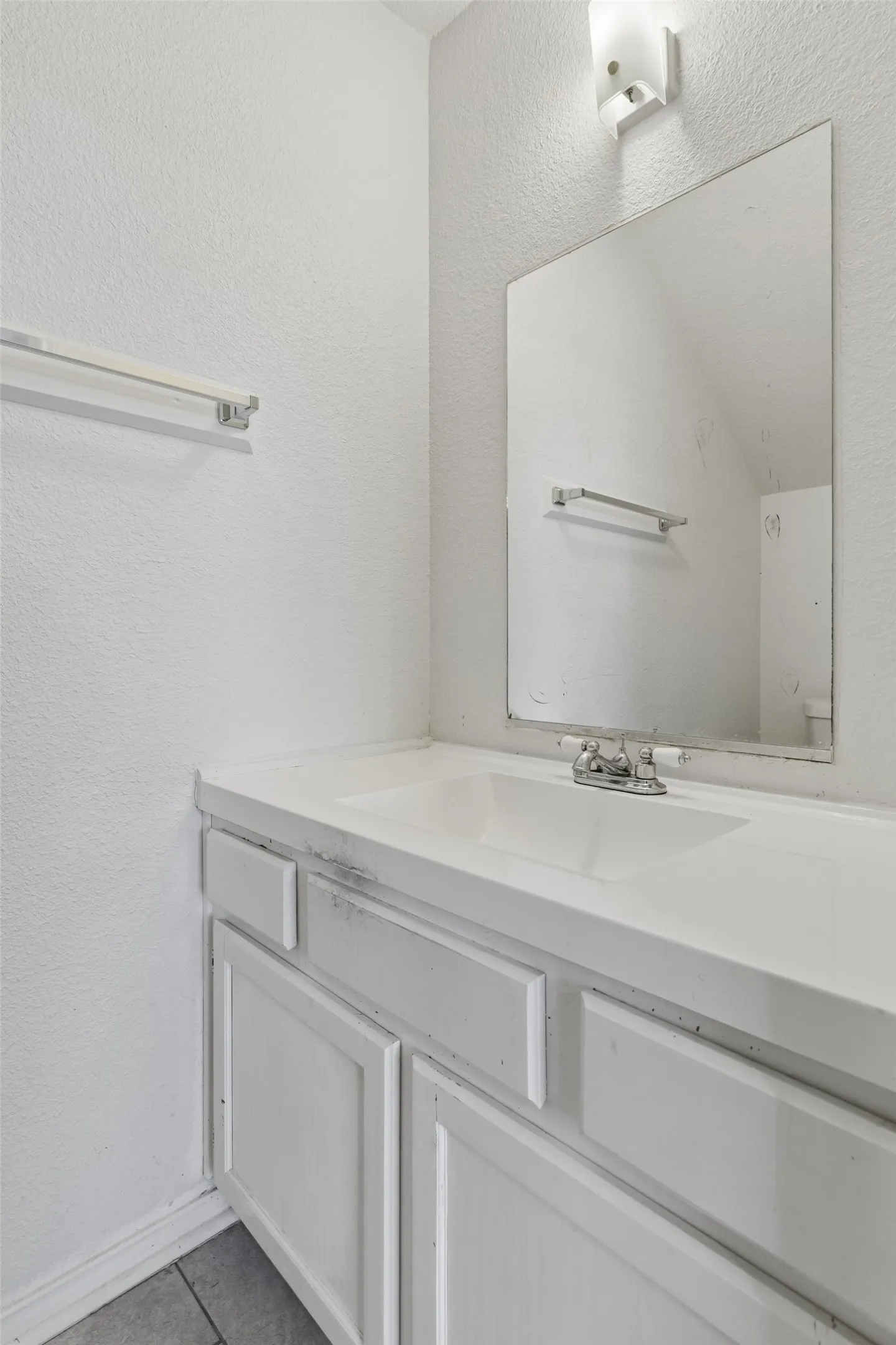 Duplex For Sale in Dallas County , 1401 Brook Meadow Circle, Lancaster, Texas 75134, 4 Bedroom, 5 Bathroom, 2 Garage spaces, 0 Sqft, built in 1985, mls#21289743, Real Estate Agent in Lancaster, Homes For Sale in Dallas county, Homes For Sale in Lancaster, Realtor in Lancaster Texas, Real Estate Brokerage Independent Realty Texas, Luminita Cordes Realtor