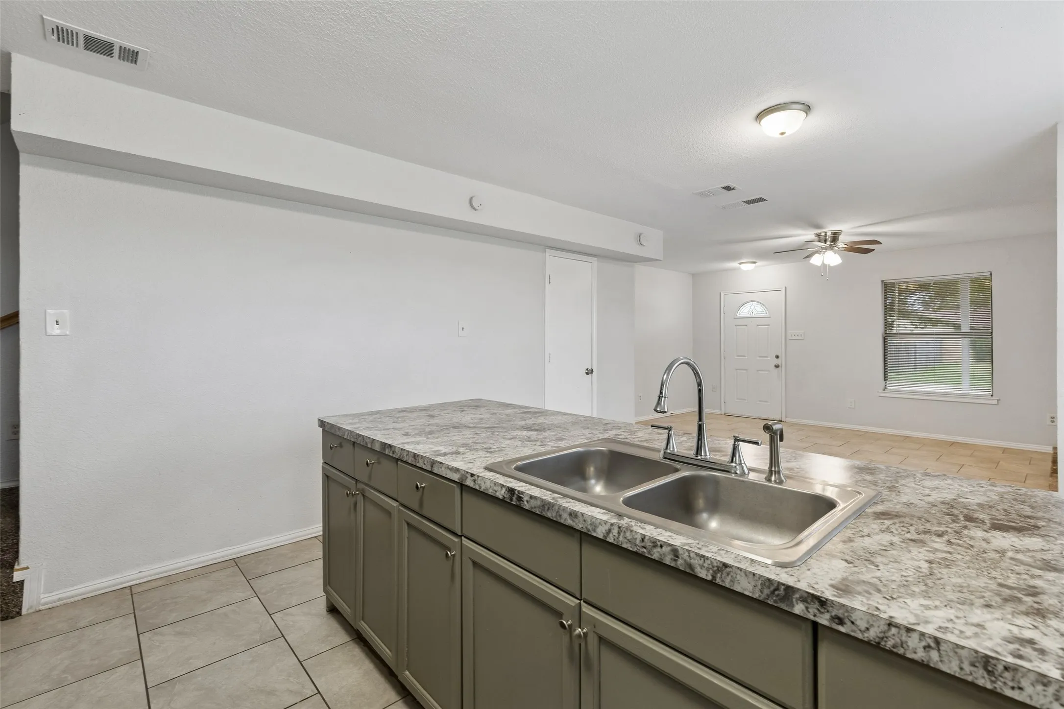 Duplex For Sale in Dallas County , 1401 Brook Meadow Circle, Lancaster, Texas 75134, 4 Bedroom, 5 Bathroom, 2 Garage spaces, 0 Sqft, built in 1985, mls#21289743, Real Estate Agent in Lancaster, Homes For Sale in Dallas county, Homes For Sale in Lancaster, Realtor in Lancaster Texas, Real Estate Brokerage Independent Realty Texas, Luminita Cordes Realtor