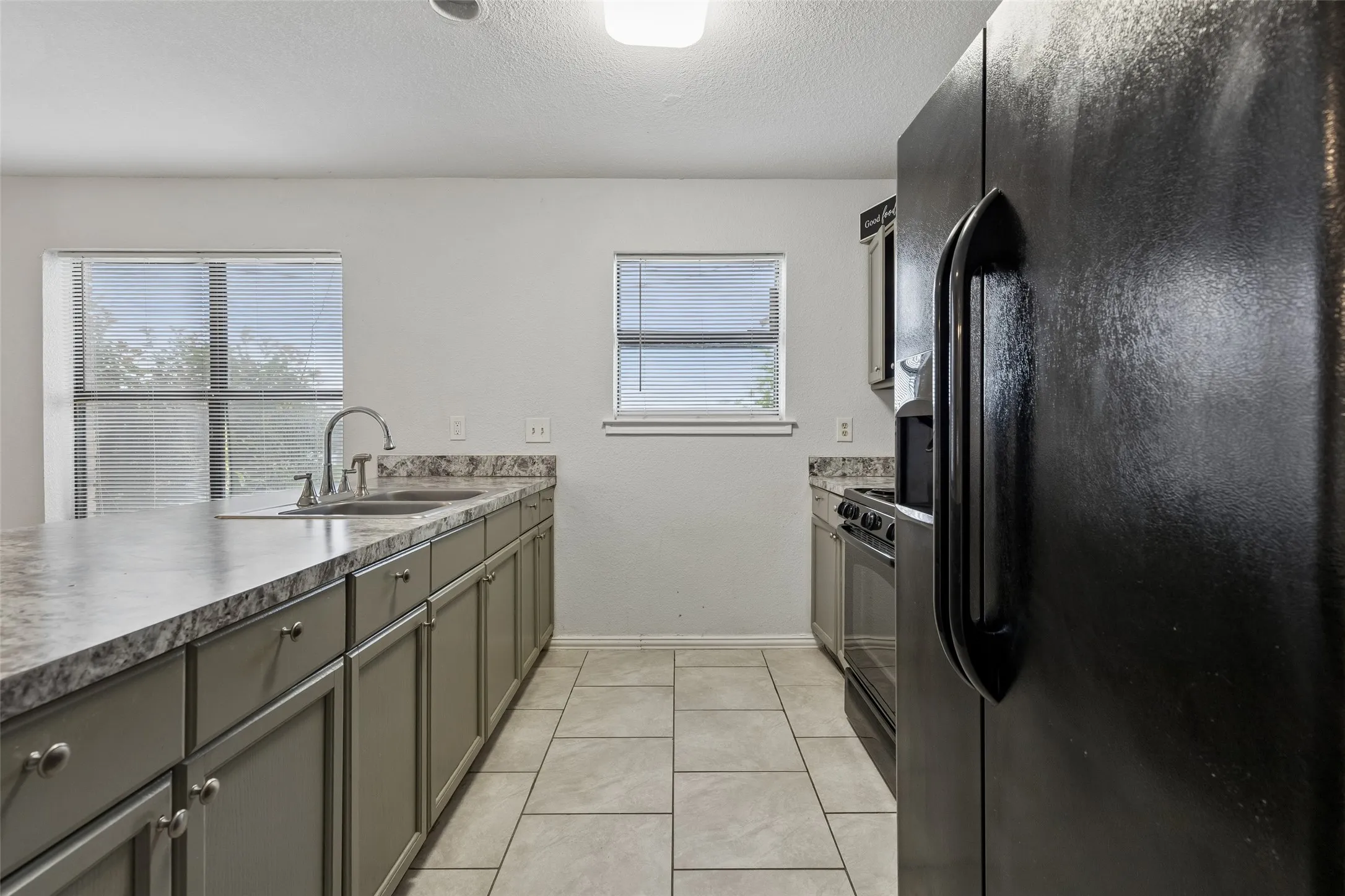 Duplex For Sale in Dallas County , 1401 Brook Meadow Circle, Lancaster, Texas 75134, 4 Bedroom, 5 Bathroom, 2 Garage spaces, 0 Sqft, built in 1985, mls#21289743, Real Estate Agent in Lancaster, Homes For Sale in Dallas county, Homes For Sale in Lancaster, Realtor in Lancaster Texas, Real Estate Brokerage Independent Realty Texas, Luminita Cordes Realtor