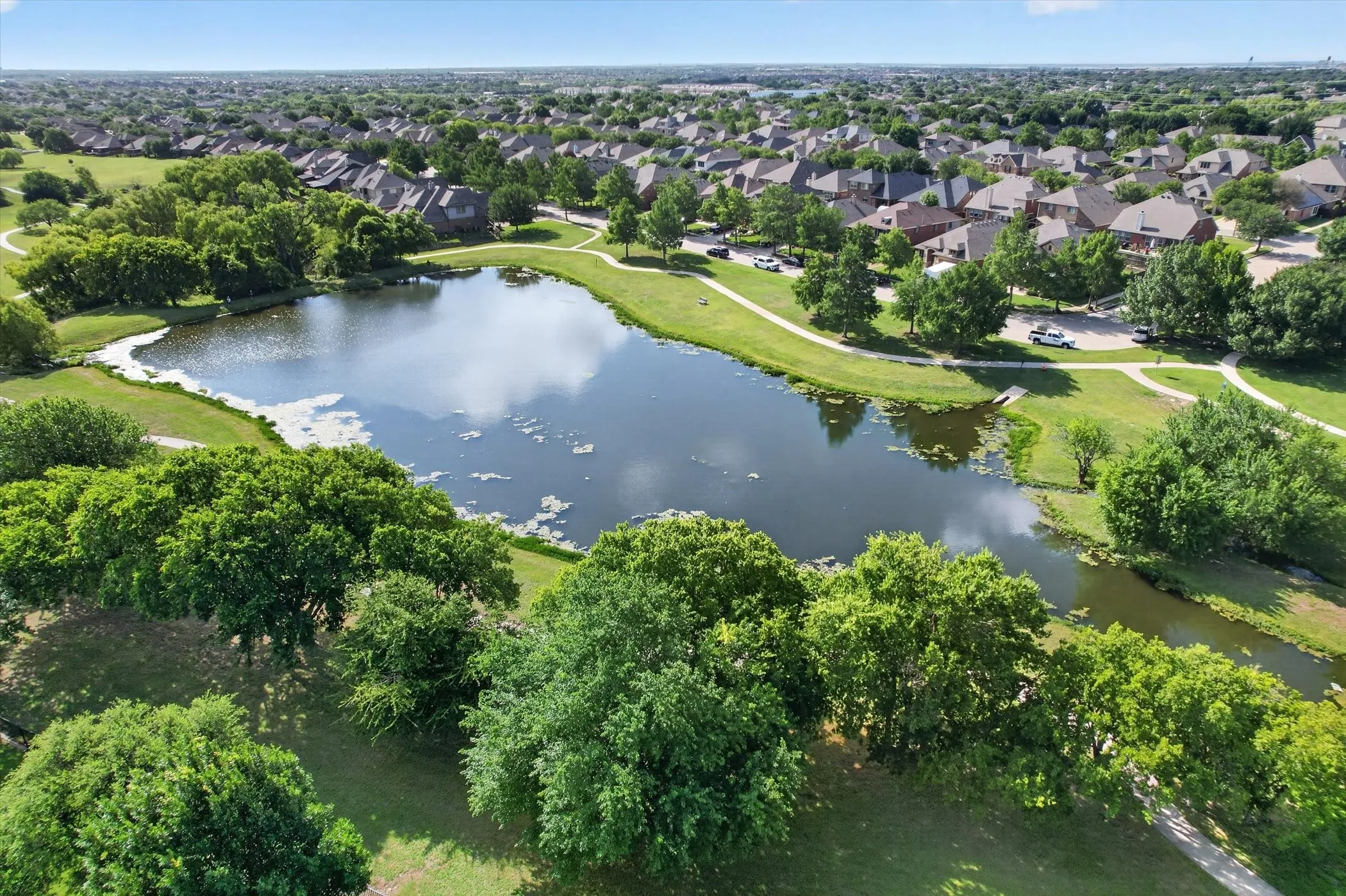 Single Family Residence For Sale in Tarrant County , 8136 Black Ash Drive, Fort Worth, Texas 76131, 4 Bedroom, 3 Bathroom, 2 Garage spaces, 2,846 Sqft, built in 2006, mls#21301983, Real Estate Agent in Fort Worth, Homes For Sale in Tarrant county, Homes For Sale in Fort Worth, Realtor in Fort Worth Texas, Real Estate Brokerage Independent Realty Texas, Luminita Cordes Realtor