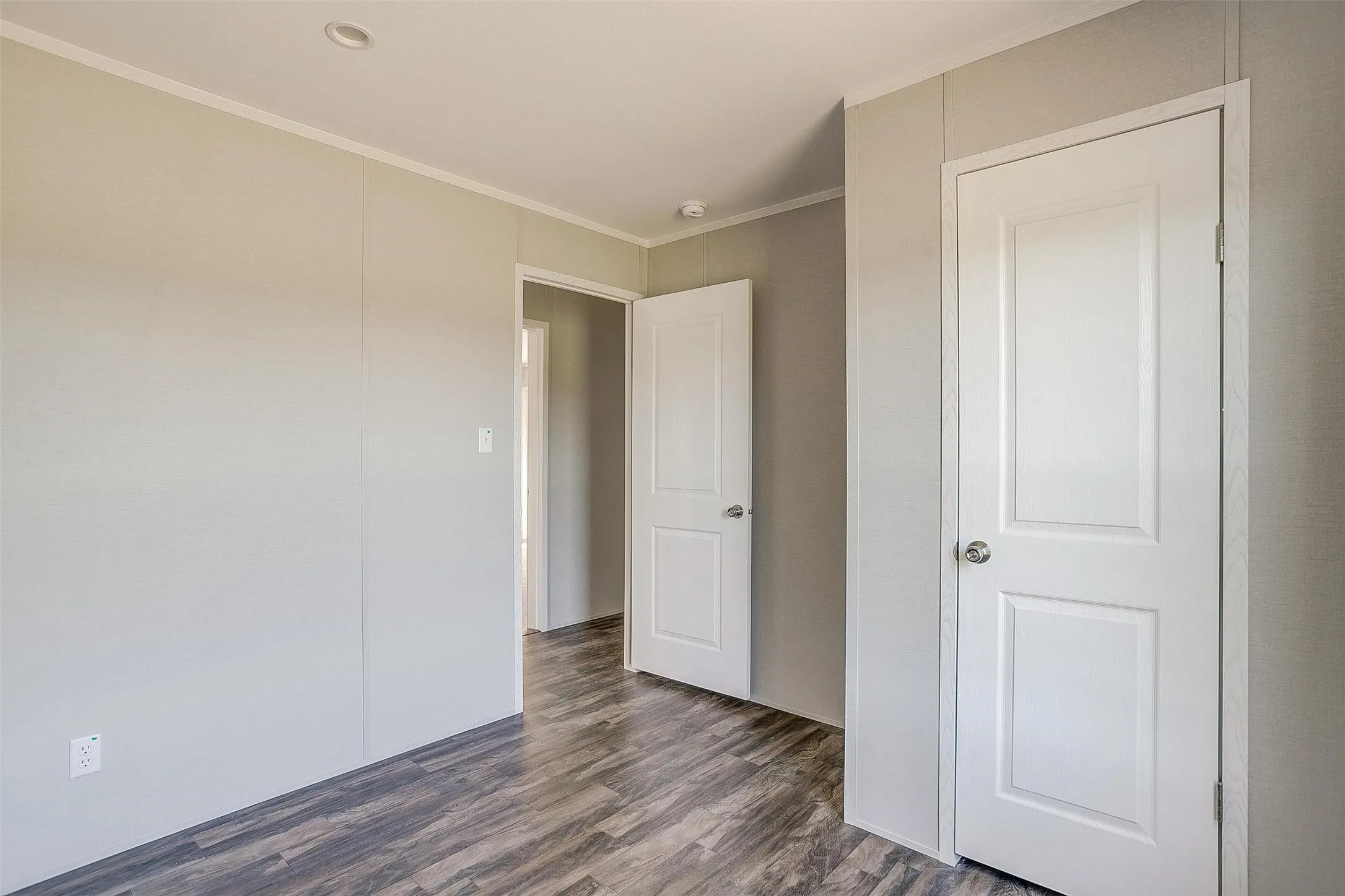 Manufactured Home For Sale in Johnson County , 4417 County Road 423, Grandview, Texas 76050, 4 Bedroom, 2 Bathroom, Garage spaces, 1,568 Sqft, built in 2024, mls#21287917, Real Estate Agent in Grandview, Homes For Sale in Johnson county, Homes For Sale in Grandview, Realtor in Grandview Texas, Real Estate Brokerage Independent Realty Texas, Luminita Cordes Realtor