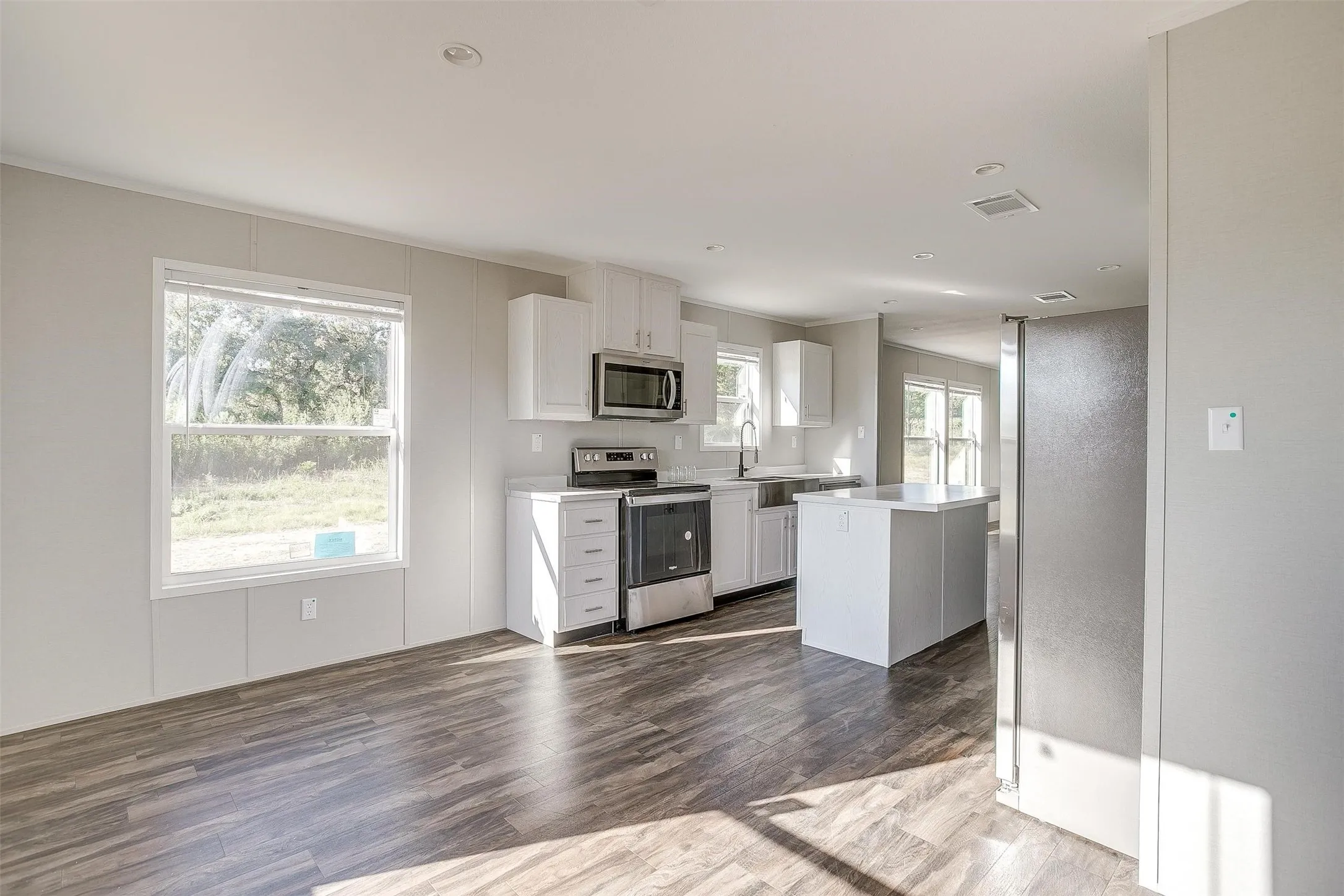 Manufactured Home For Sale in Johnson County , 4417 County Road 423, Grandview, Texas 76050, 4 Bedroom, 2 Bathroom, Garage spaces, 1,568 Sqft, built in 2024, mls#21287917, Real Estate Agent in Grandview, Homes For Sale in Johnson county, Homes For Sale in Grandview, Realtor in Grandview Texas, Real Estate Brokerage Independent Realty Texas, Luminita Cordes Realtor