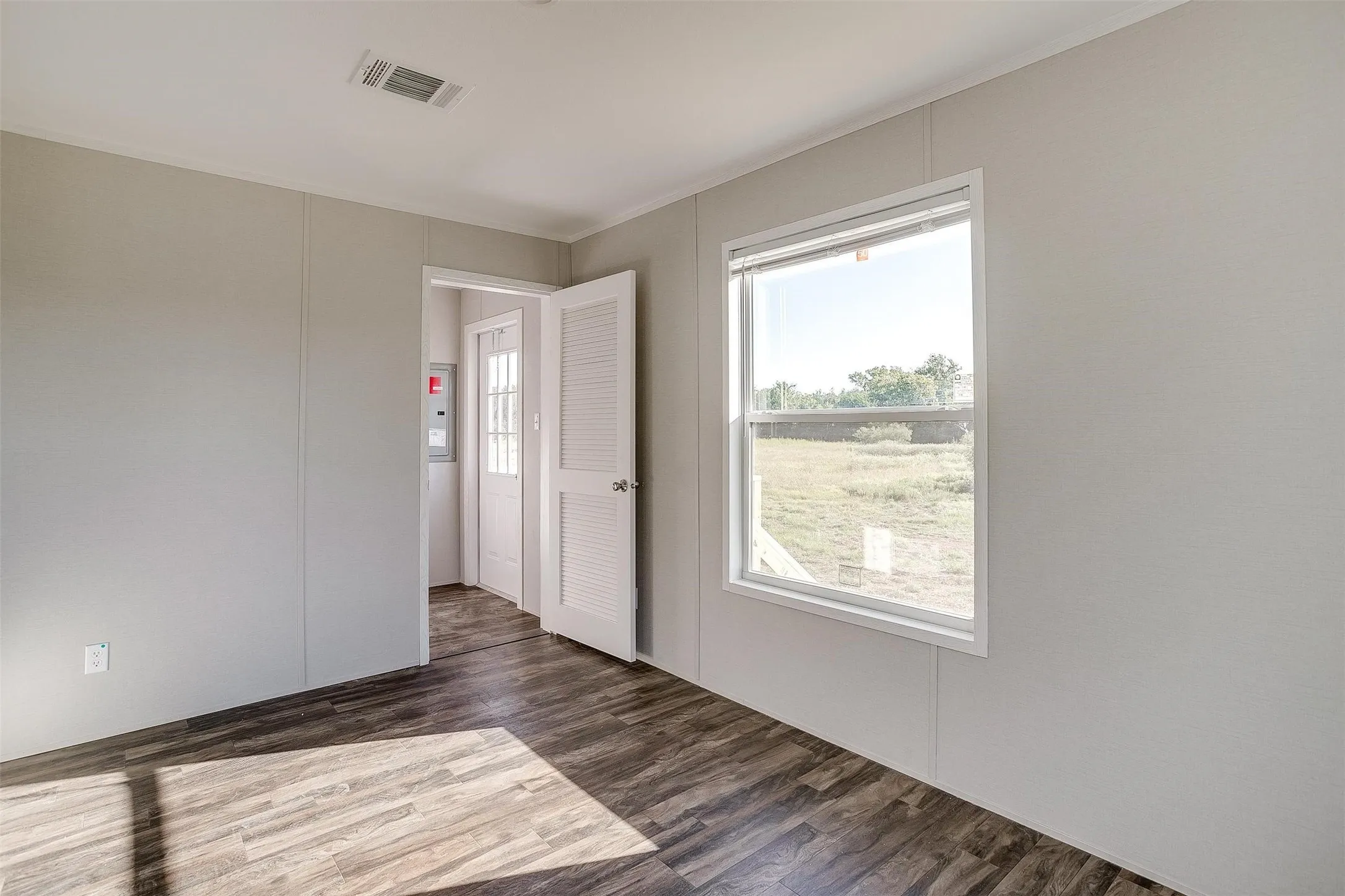 Manufactured Home For Sale in Johnson County , 4417 County Road 423, Grandview, Texas 76050, 4 Bedroom, 2 Bathroom, Garage spaces, 1,568 Sqft, built in 2024, mls#21287917, Real Estate Agent in Grandview, Homes For Sale in Johnson county, Homes For Sale in Grandview, Realtor in Grandview Texas, Real Estate Brokerage Independent Realty Texas, Luminita Cordes Realtor