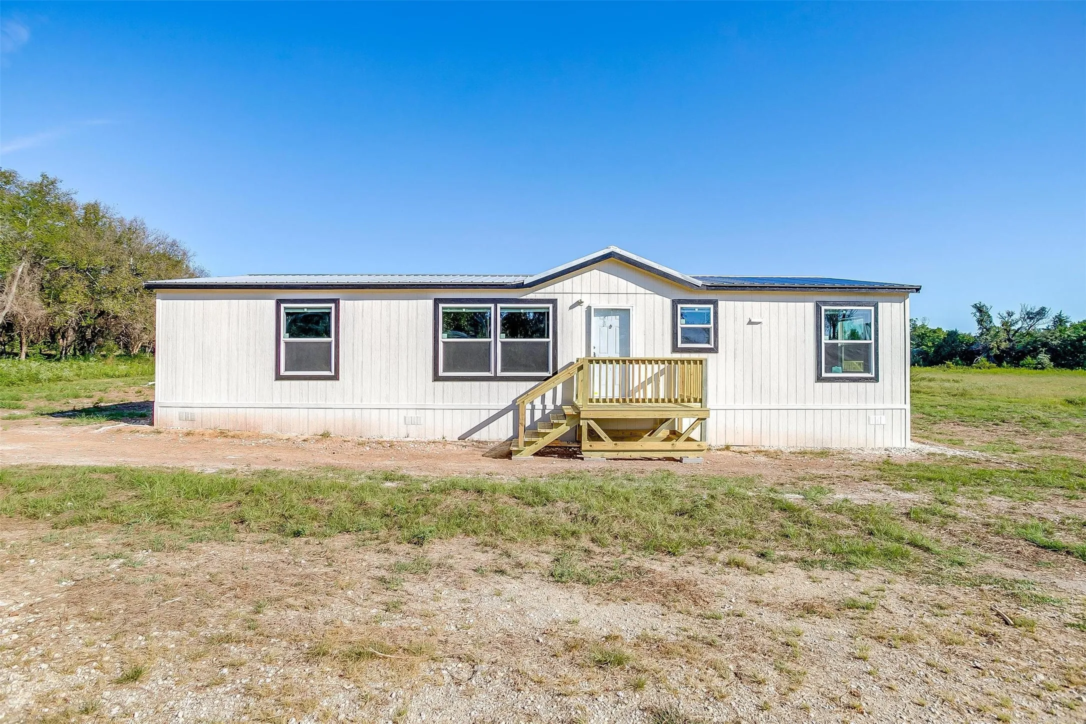 Manufactured Home For Sale in Johnson County , 4417 County Road 423, Grandview, Texas 76050, 4 Bedroom, 2 Bathroom, Garage spaces, 1,568 Sqft, built in 2024, mls#21287917, Real Estate Agent in Grandview, Homes For Sale in Johnson county, Homes For Sale in Grandview, Realtor in Grandview Texas, Real Estate Brokerage Independent Realty Texas, Luminita Cordes Realtor