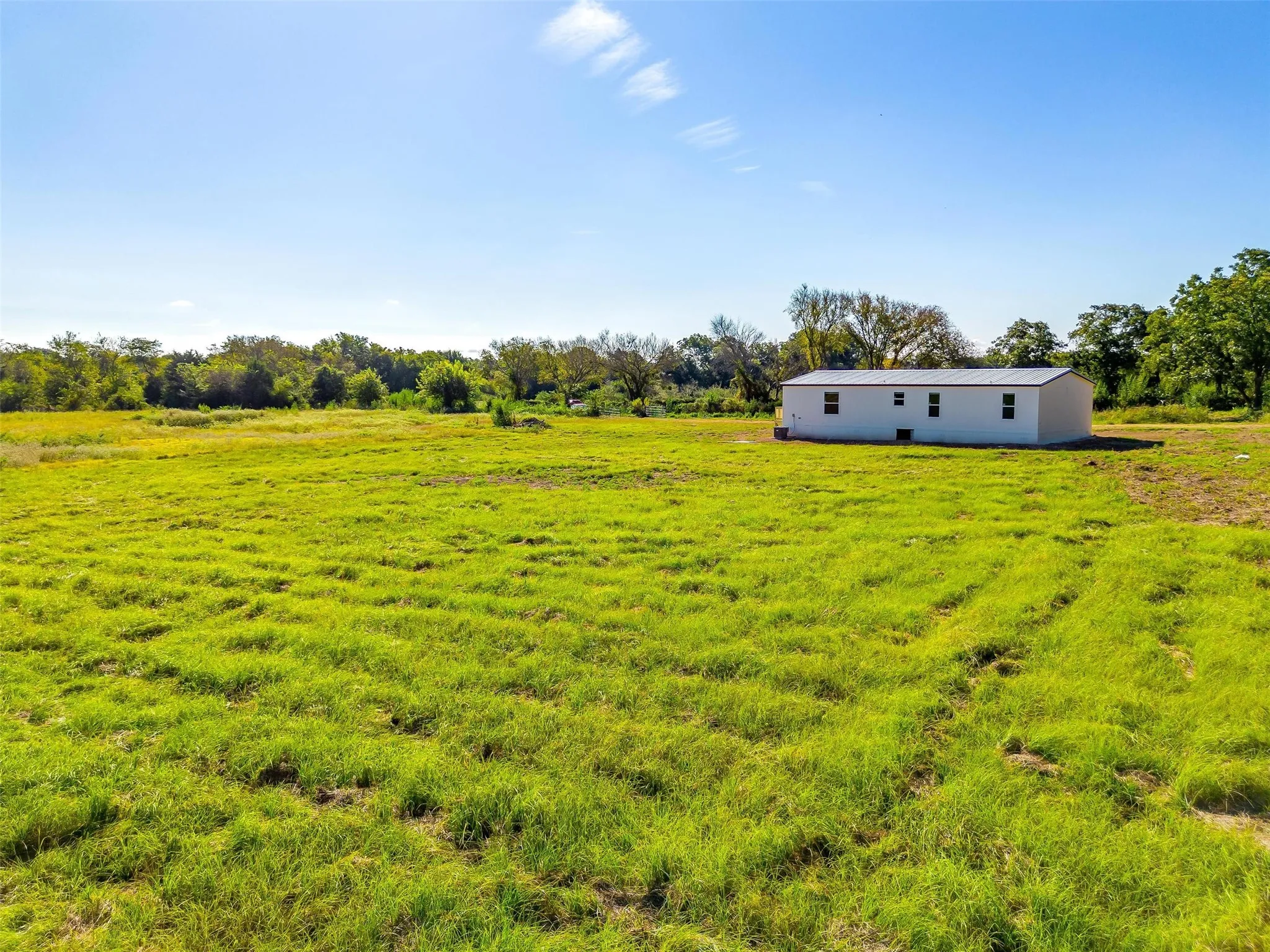 Manufactured Home For Sale in Johnson County , 4417 County Road 423, Grandview, Texas 76050, 4 Bedroom, 2 Bathroom, Garage spaces, 1,568 Sqft, built in 2024, mls#21287917, Real Estate Agent in Grandview, Homes For Sale in Johnson county, Homes For Sale in Grandview, Realtor in Grandview Texas, Real Estate Brokerage Independent Realty Texas, Luminita Cordes Realtor