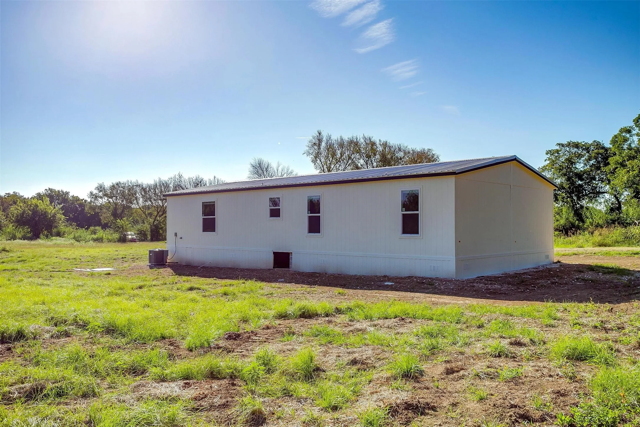 Manufactured Home For Sale in Johnson County , 4417 County Road 423, Grandview, Texas 76050, 4 Bedroom, 2 Bathroom, Garage spaces, 1,568 Sqft, built in 2024, mls#21287917, Real Estate Agent in Grandview, Homes For Sale in Johnson county, Homes For Sale in Grandview, Realtor in Grandview Texas, Real Estate Brokerage Independent Realty Texas, Luminita Cordes Realtor