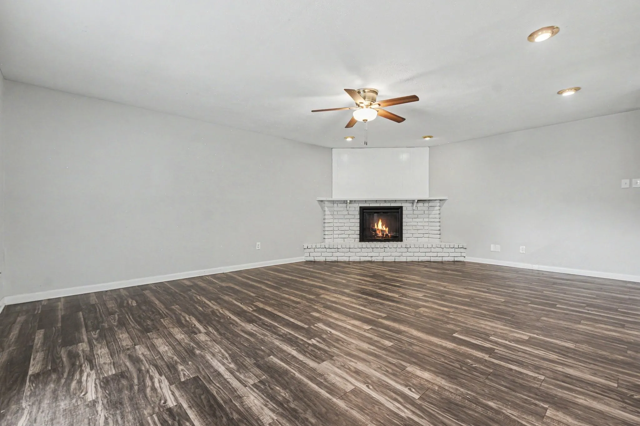 Single Family Residence For Sale in Collin County , 538 Ridgemont Drive, Allen, Texas 75002, 3 Bedroom, 2 Bathroom, 1 Garage spaces, 1,360 Sqft, built in 1977, mls#21300161, Real Estate Agent in Allen, Homes For Sale in Collin county, Homes For Sale in Allen, Realtor in Allen Texas, Real Estate Brokerage Independent Realty Texas, Luminita Cordes Realtor