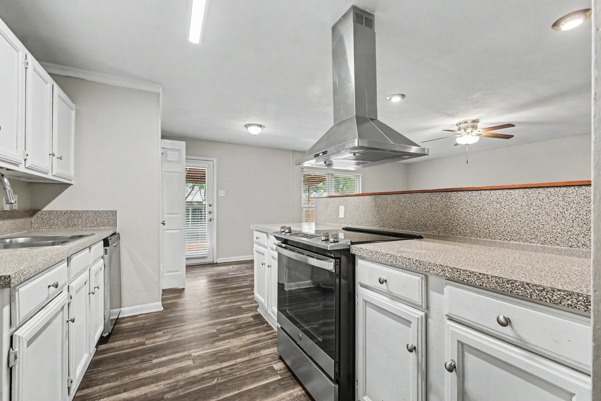 Single Family Residence For Sale in Collin County , 538 Ridgemont Drive, Allen, Texas 75002, 3 Bedroom, 2 Bathroom, 1 Garage spaces, 1,360 Sqft, built in 1977, mls#21300161, Real Estate Agent in Allen, Homes For Sale in Collin county, Homes For Sale in Allen, Realtor in Allen Texas, Real Estate Brokerage Independent Realty Texas, Luminita Cordes Realtor